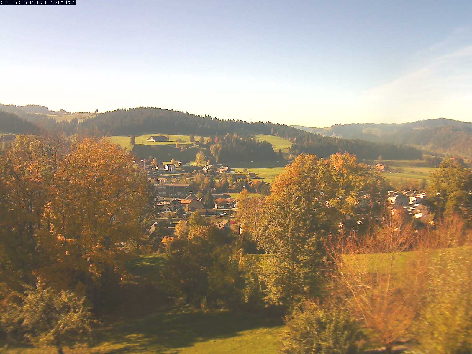 Webcam-Bild: Aussicht vom Dorfberg in Langnau 20211027-110601