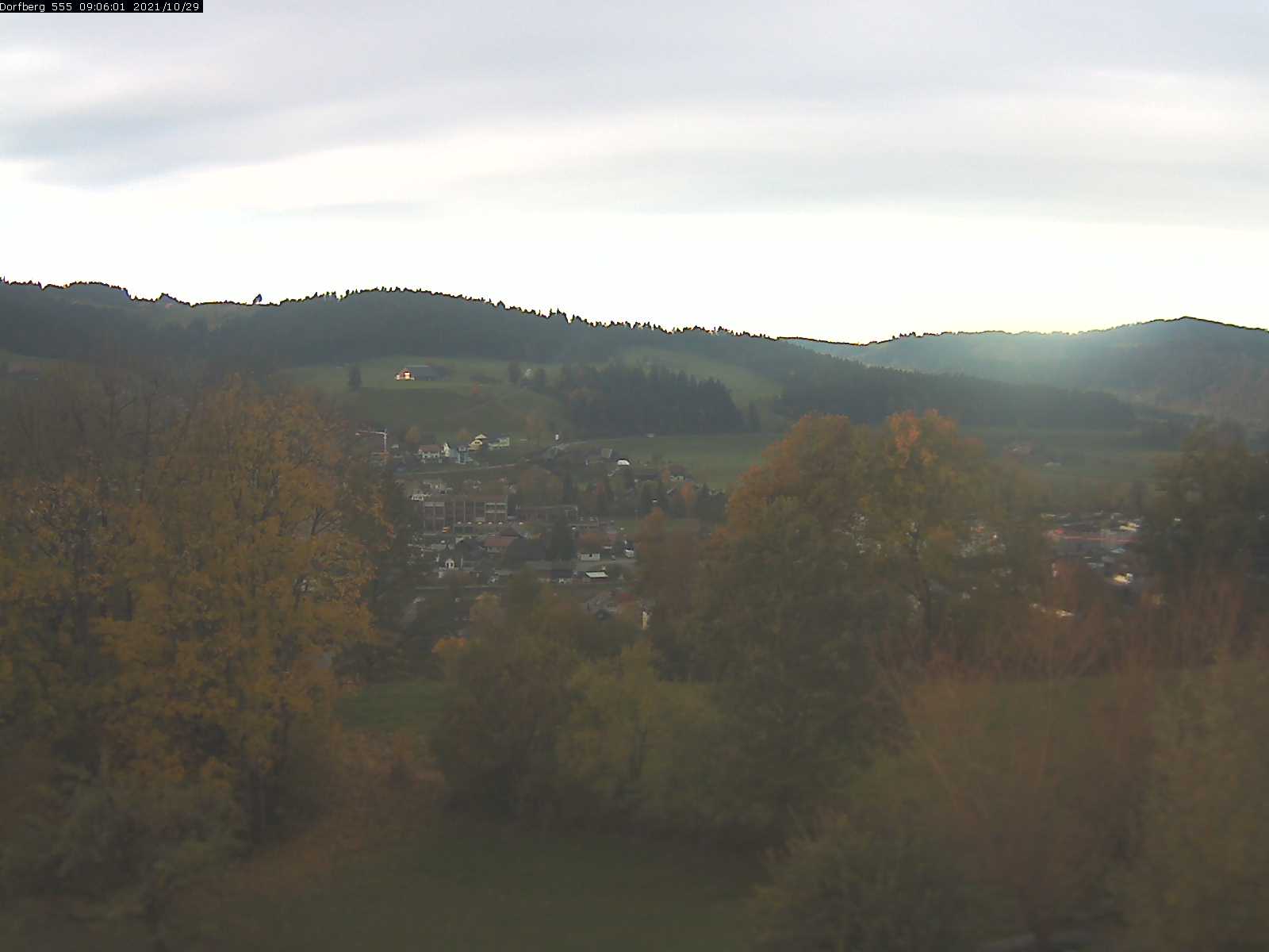Webcam-Bild: Aussicht vom Dorfberg in Langnau 20211029-090601