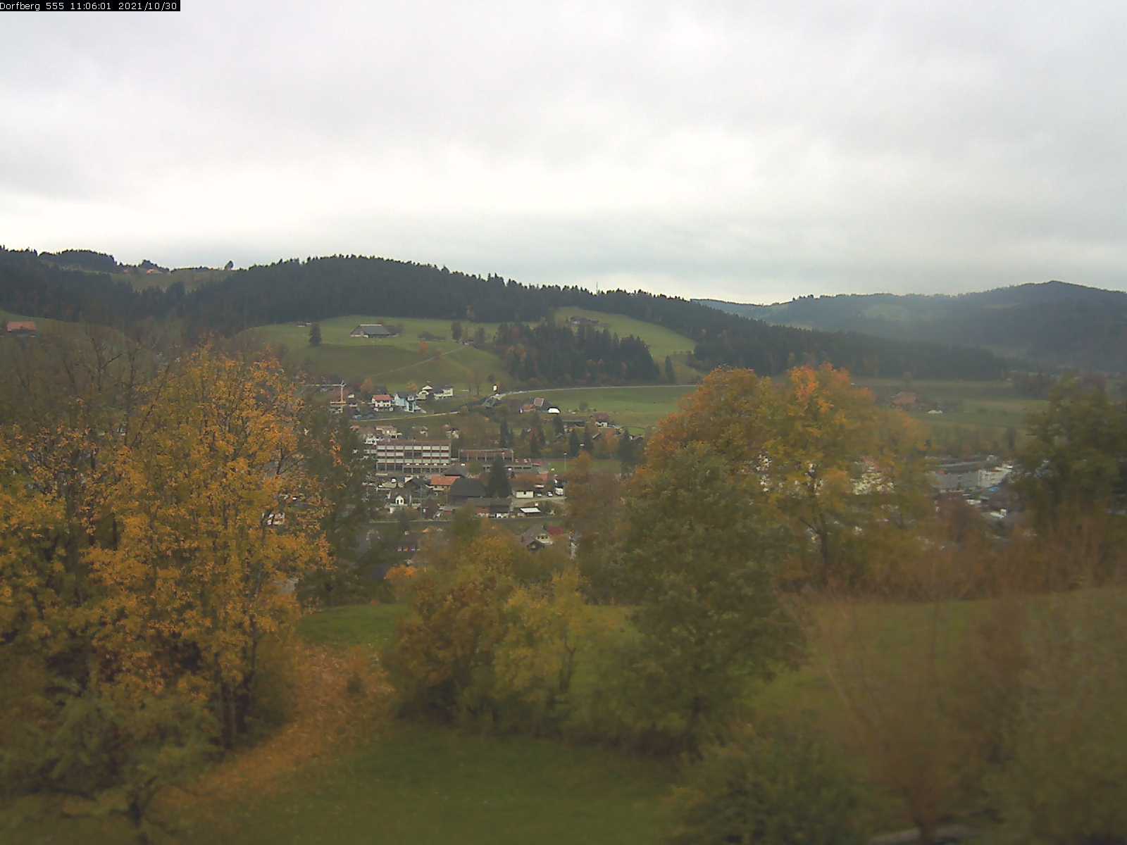 Webcam-Bild: Aussicht vom Dorfberg in Langnau 20211030-110601
