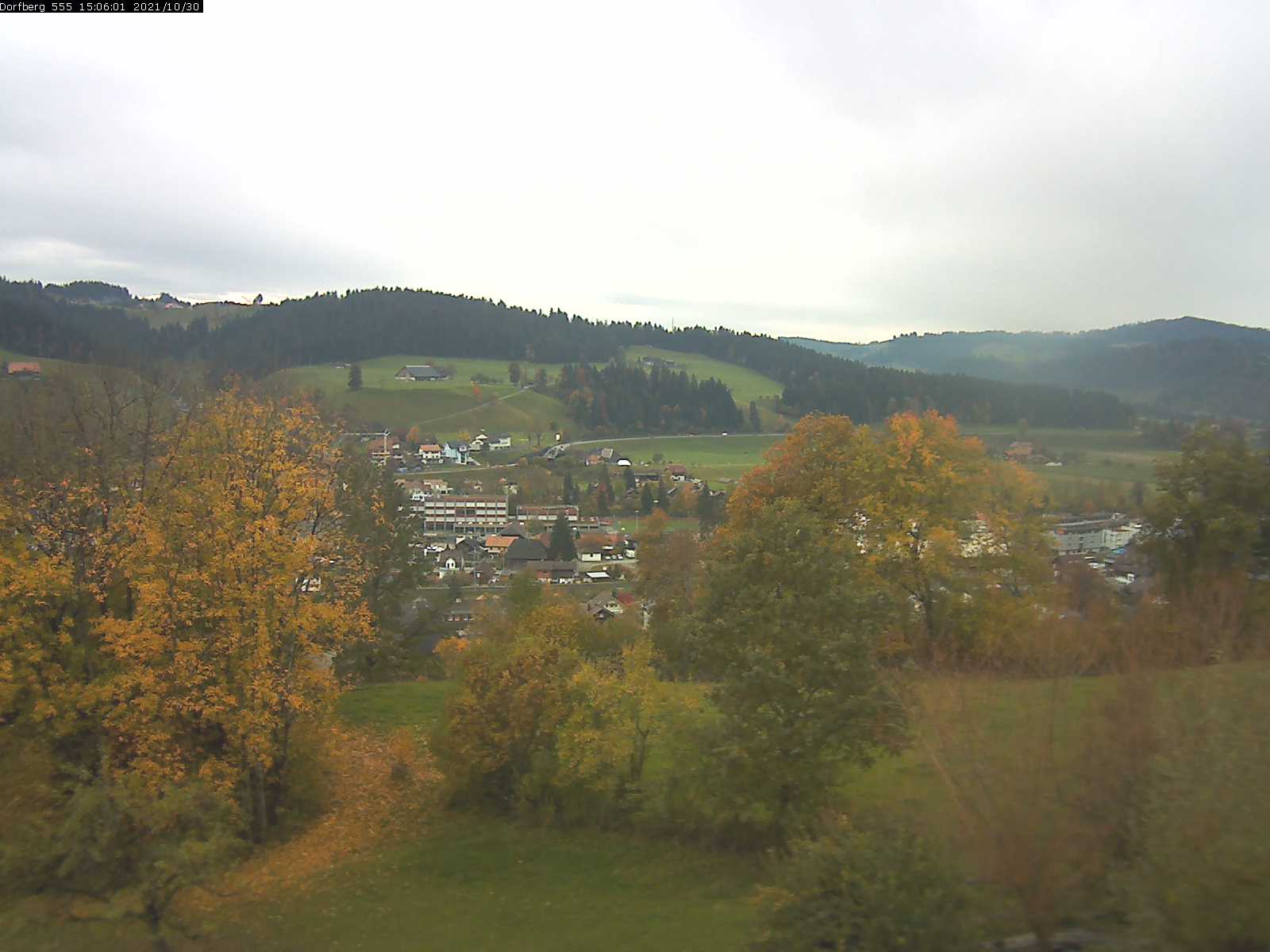 Webcam-Bild: Aussicht vom Dorfberg in Langnau 20211030-150601