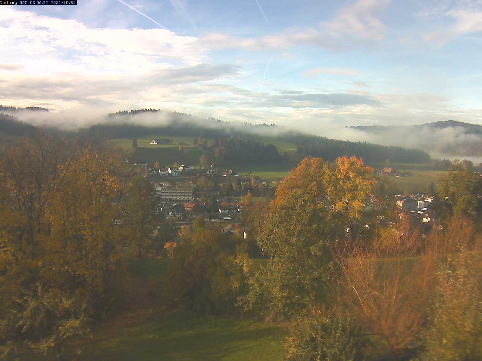 Webcam-Bild: Aussicht vom Dorfberg in Langnau 20211031-090601