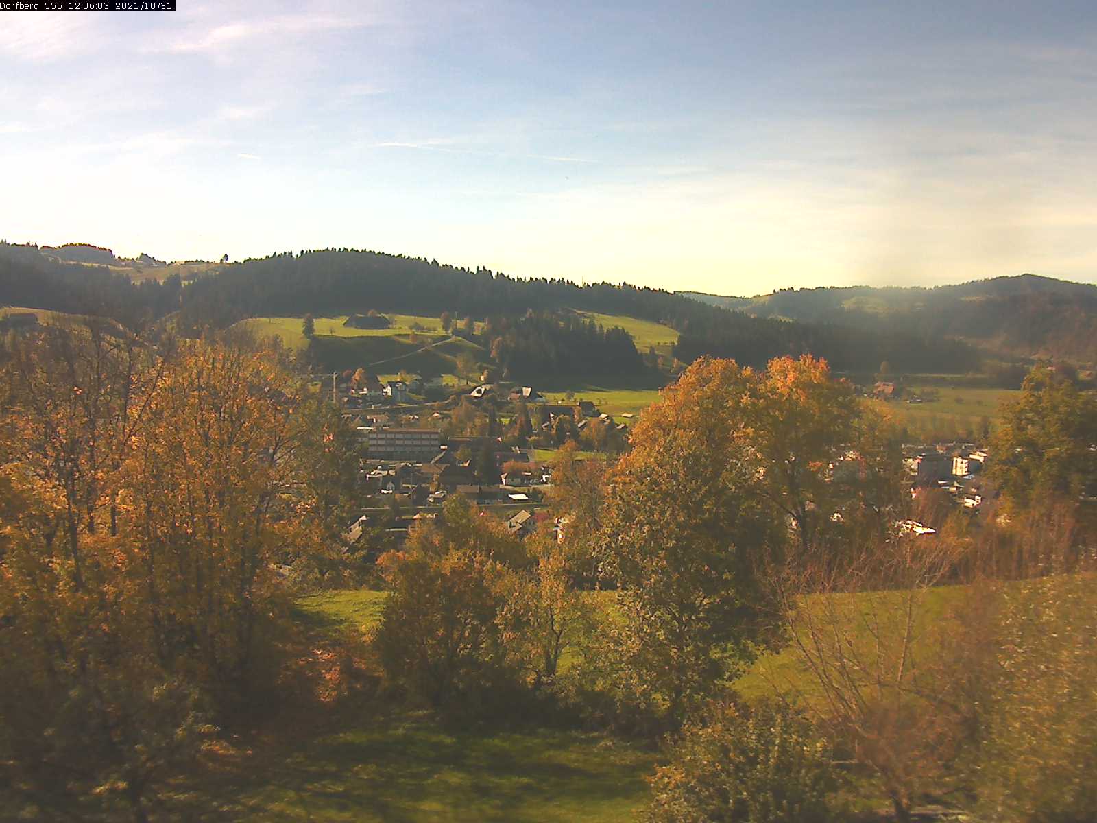 Webcam-Bild: Aussicht vom Dorfberg in Langnau 20211031-120601