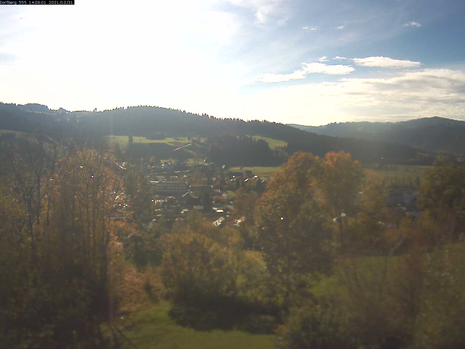 Webcam-Bild: Aussicht vom Dorfberg in Langnau 20211031-140601