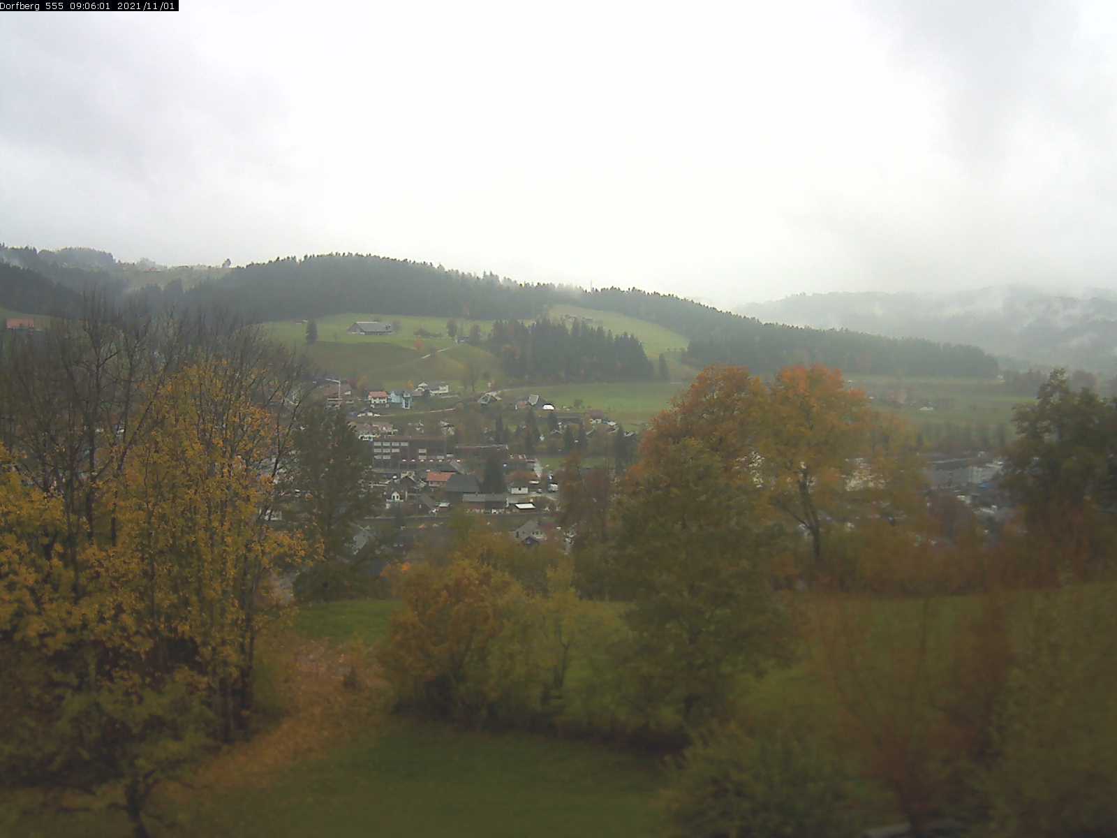 Webcam-Bild: Aussicht vom Dorfberg in Langnau 20211101-090601