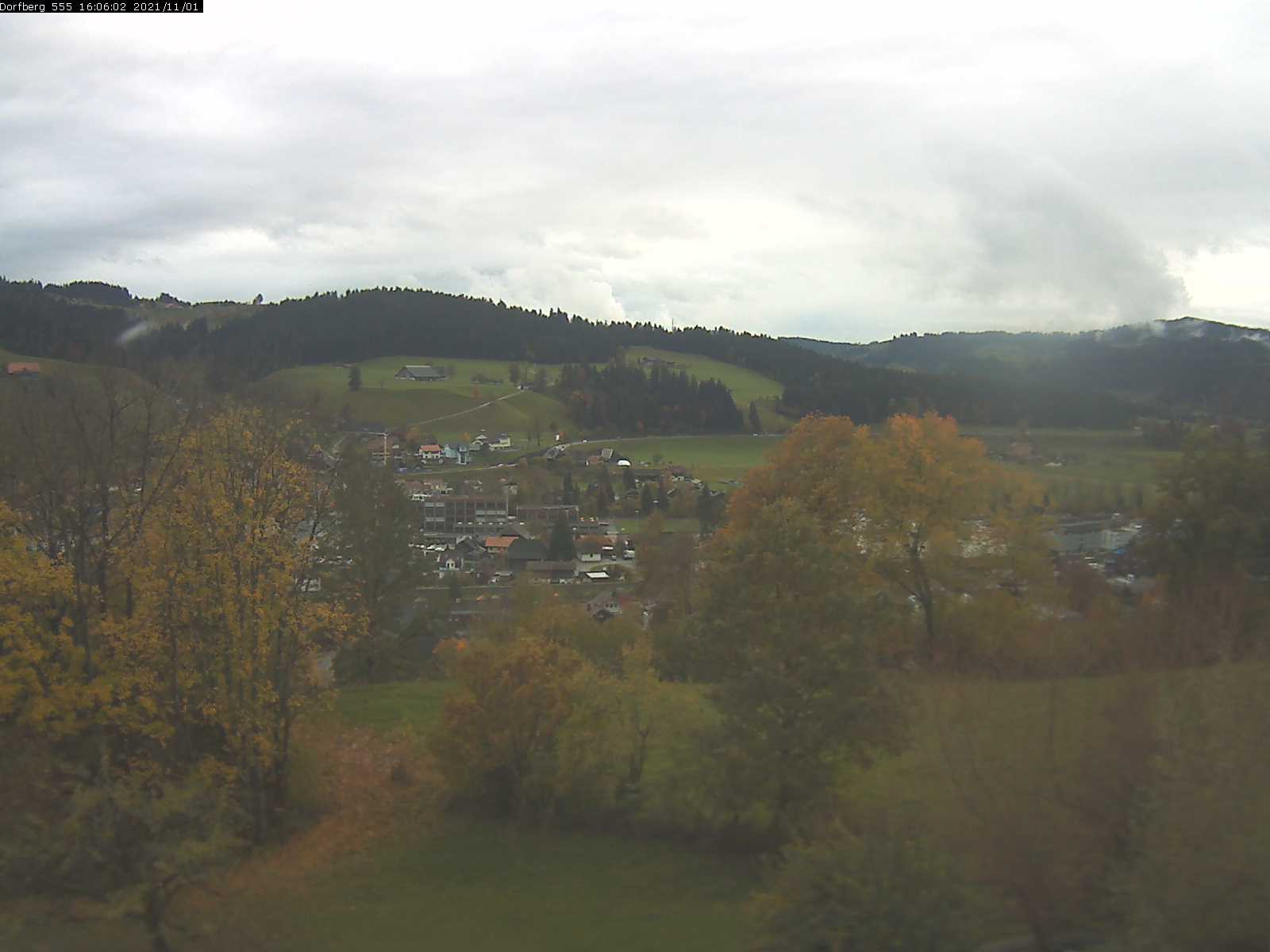 Webcam-Bild: Aussicht vom Dorfberg in Langnau 20211101-160601