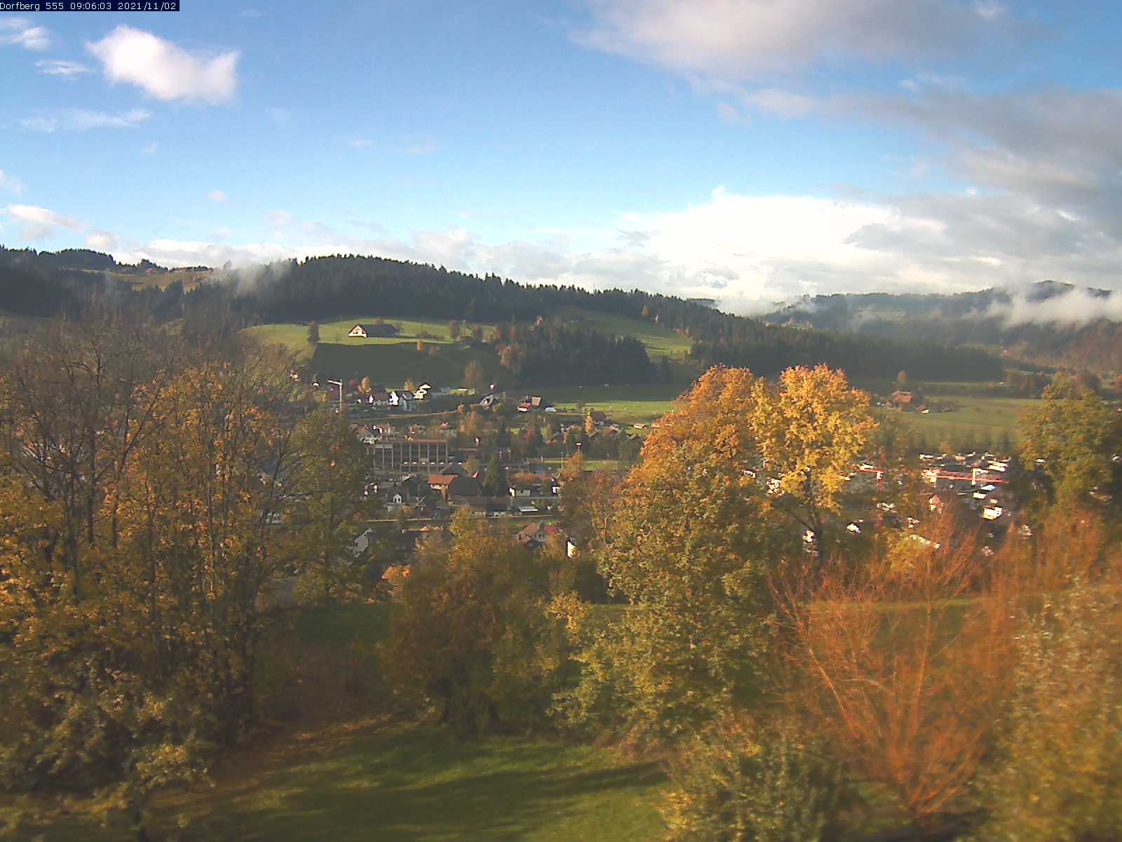 Webcam-Bild: Aussicht vom Dorfberg in Langnau 20211102-090601