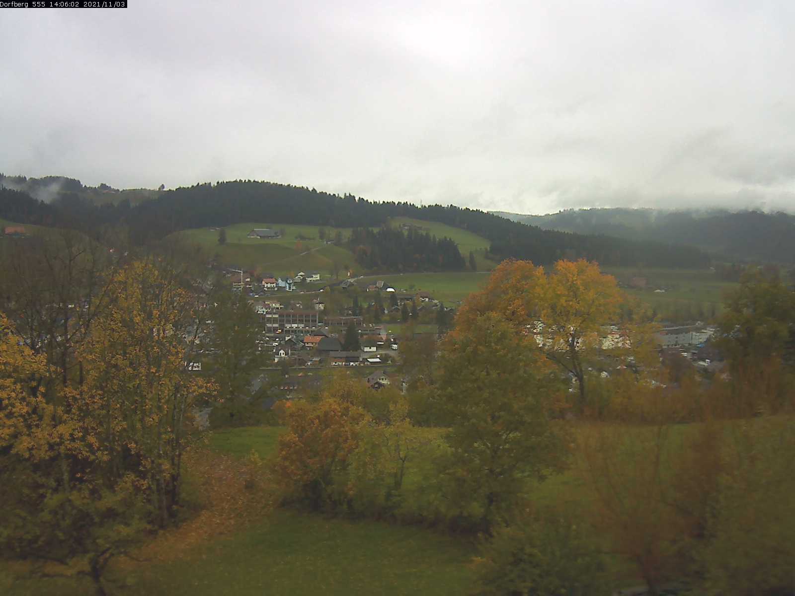 Webcam-Bild: Aussicht vom Dorfberg in Langnau 20211103-140601