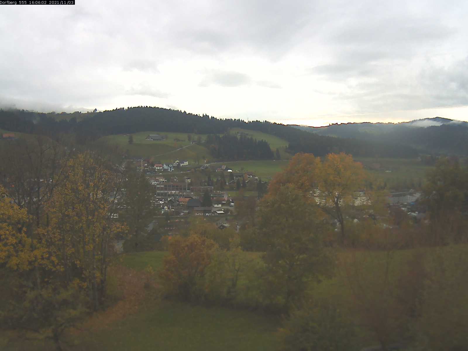 Webcam-Bild: Aussicht vom Dorfberg in Langnau 20211103-160601