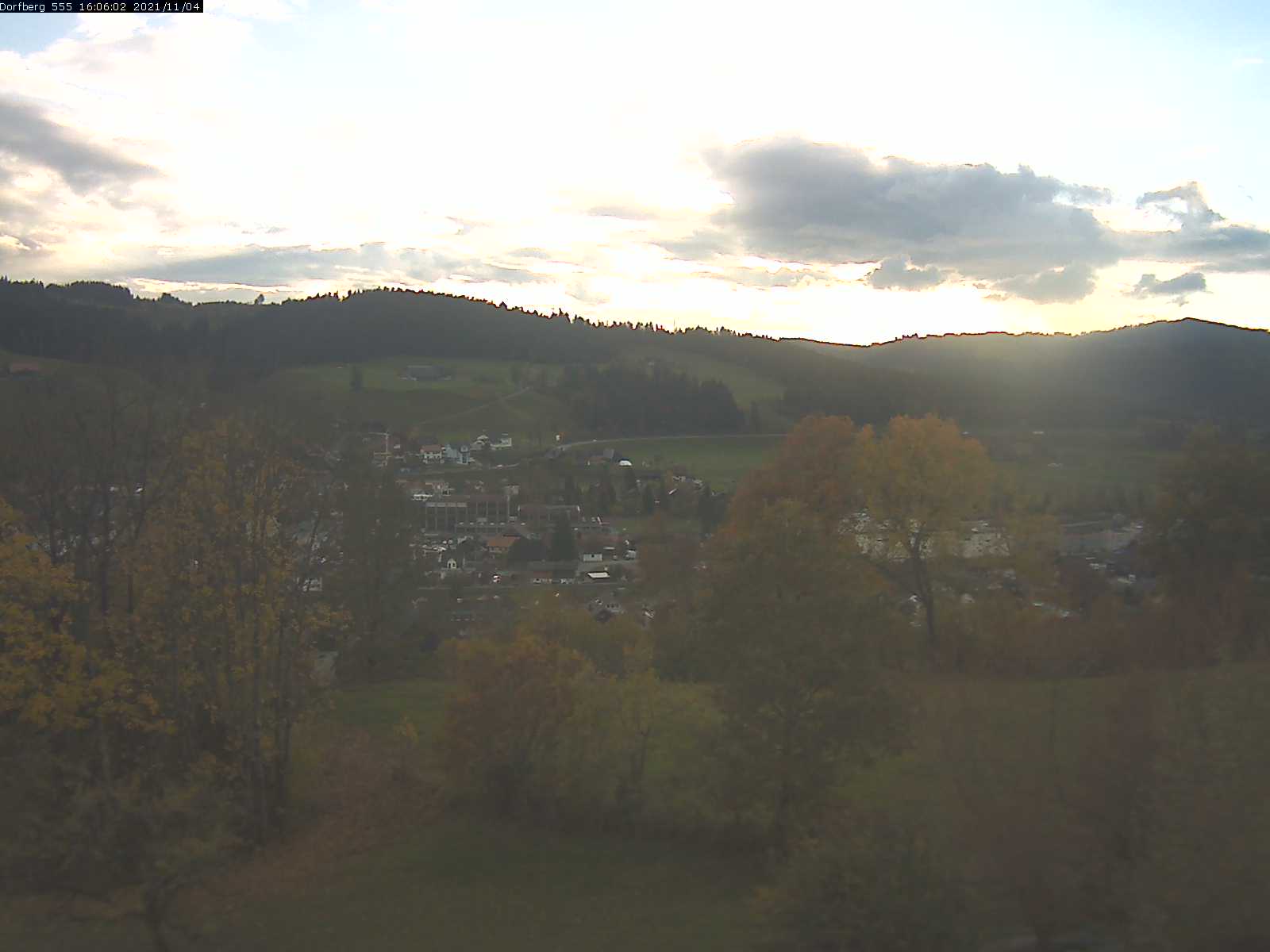 Webcam-Bild: Aussicht vom Dorfberg in Langnau 20211104-160601