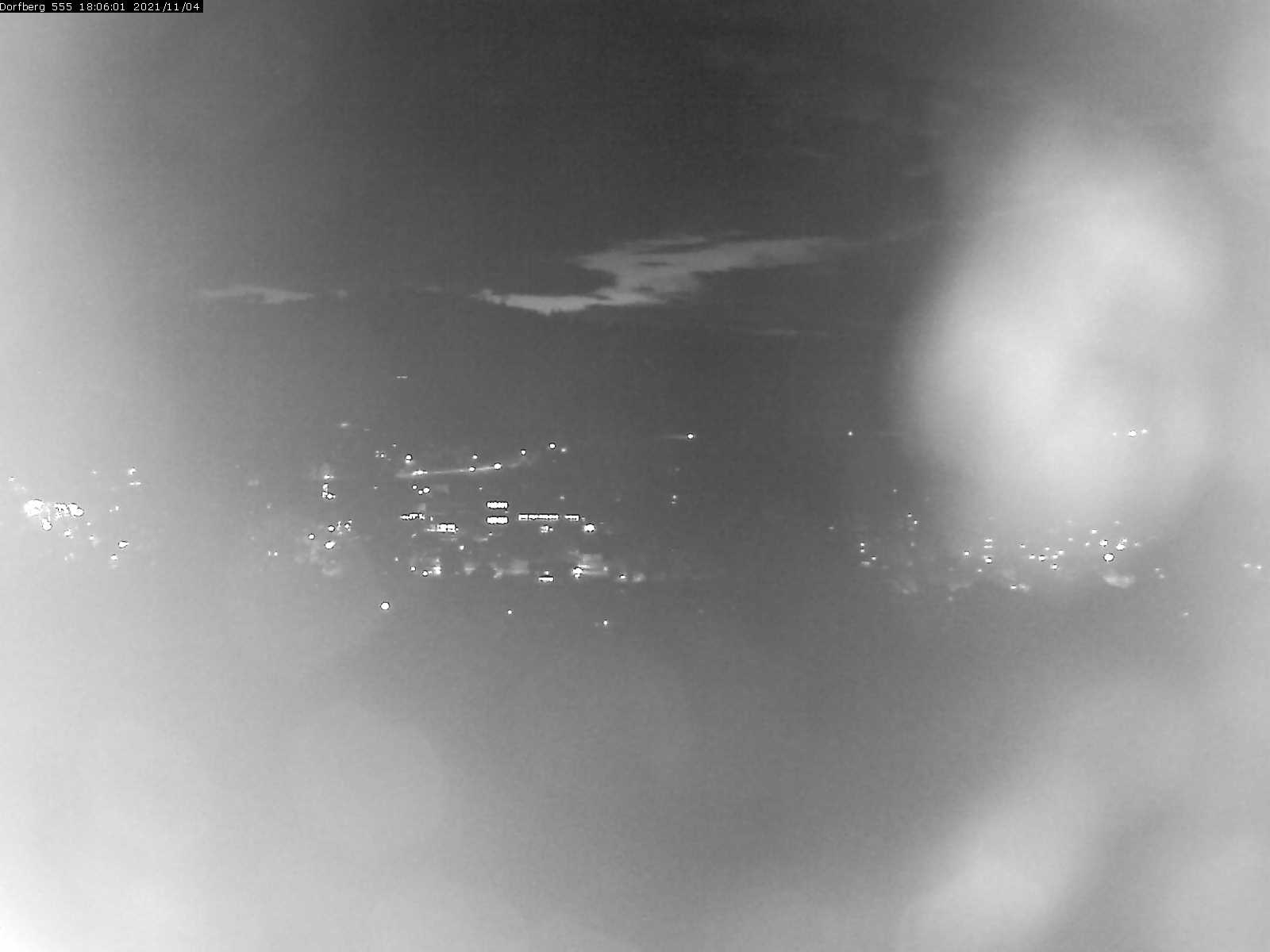 Webcam-Bild: Aussicht vom Dorfberg in Langnau 20211104-180601