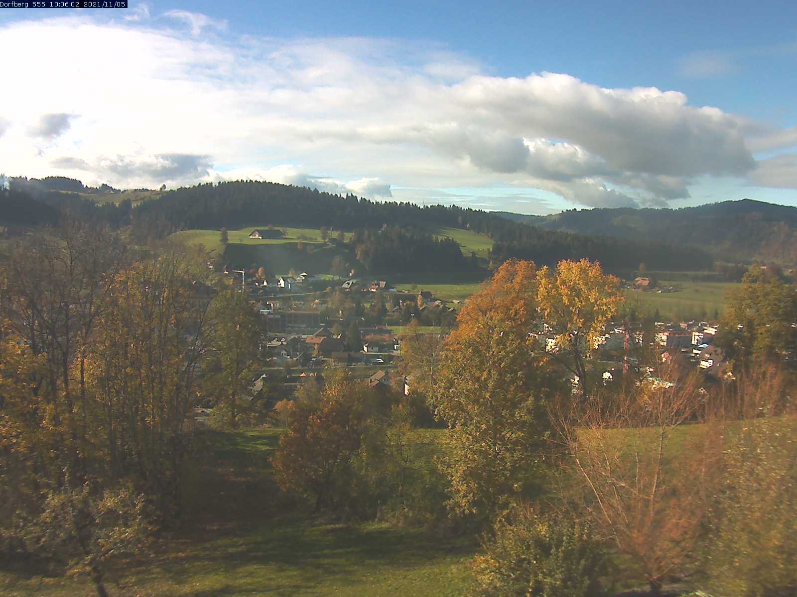 Webcam-Bild: Aussicht vom Dorfberg in Langnau 20211105-100601
