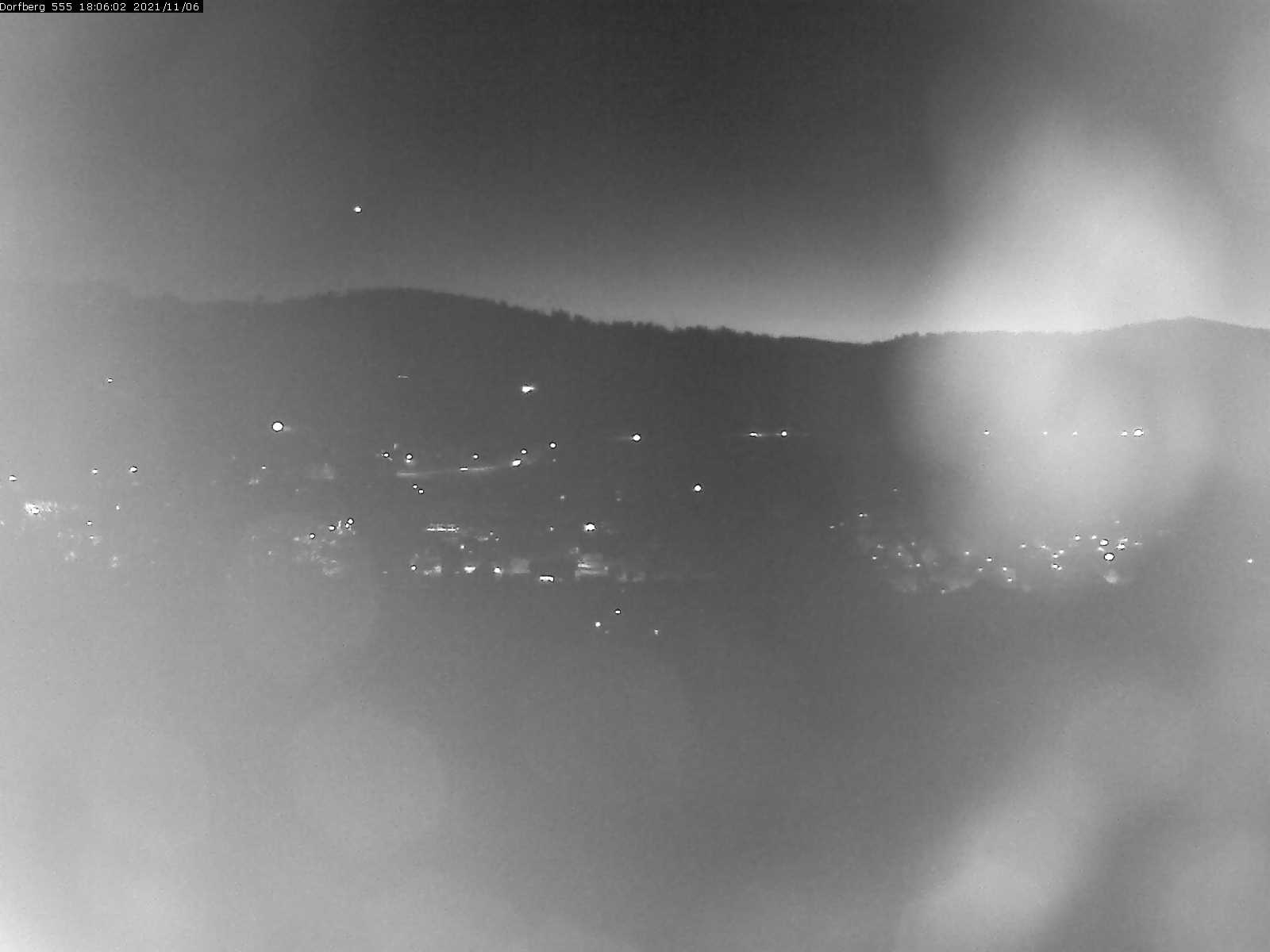 Webcam-Bild: Aussicht vom Dorfberg in Langnau 20211106-180601