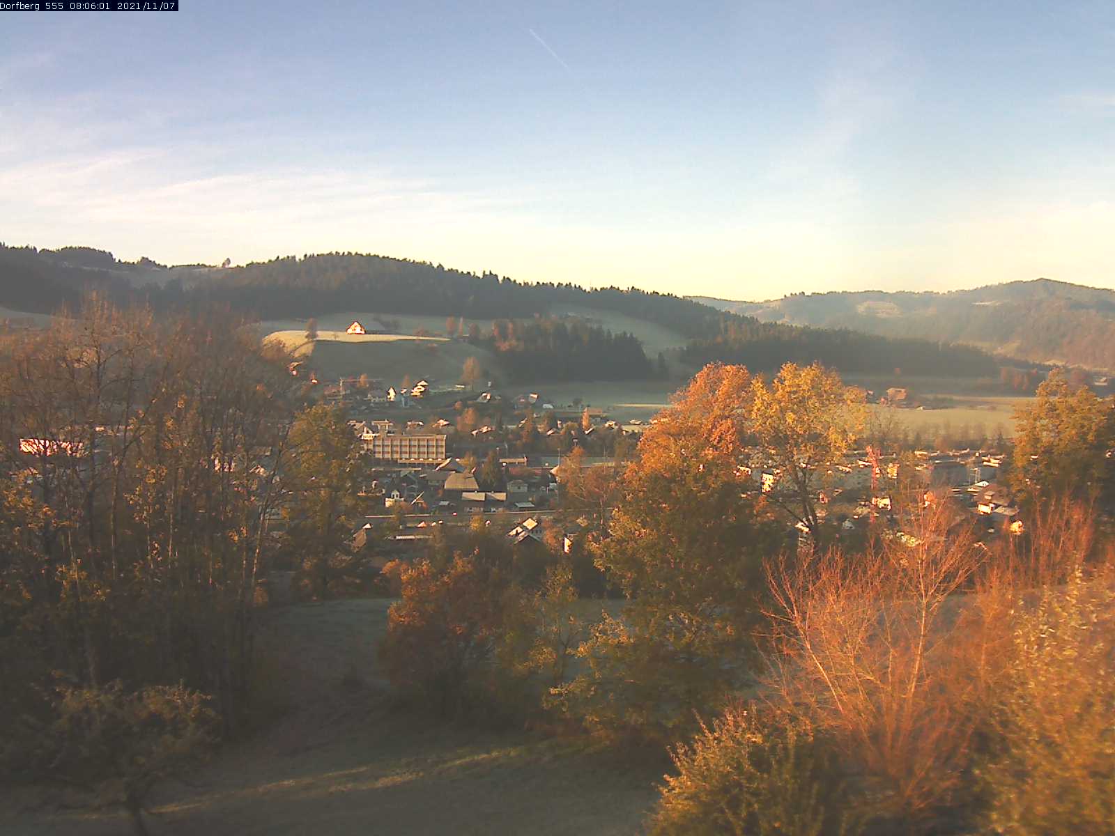 Webcam-Bild: Aussicht vom Dorfberg in Langnau 20211107-080601