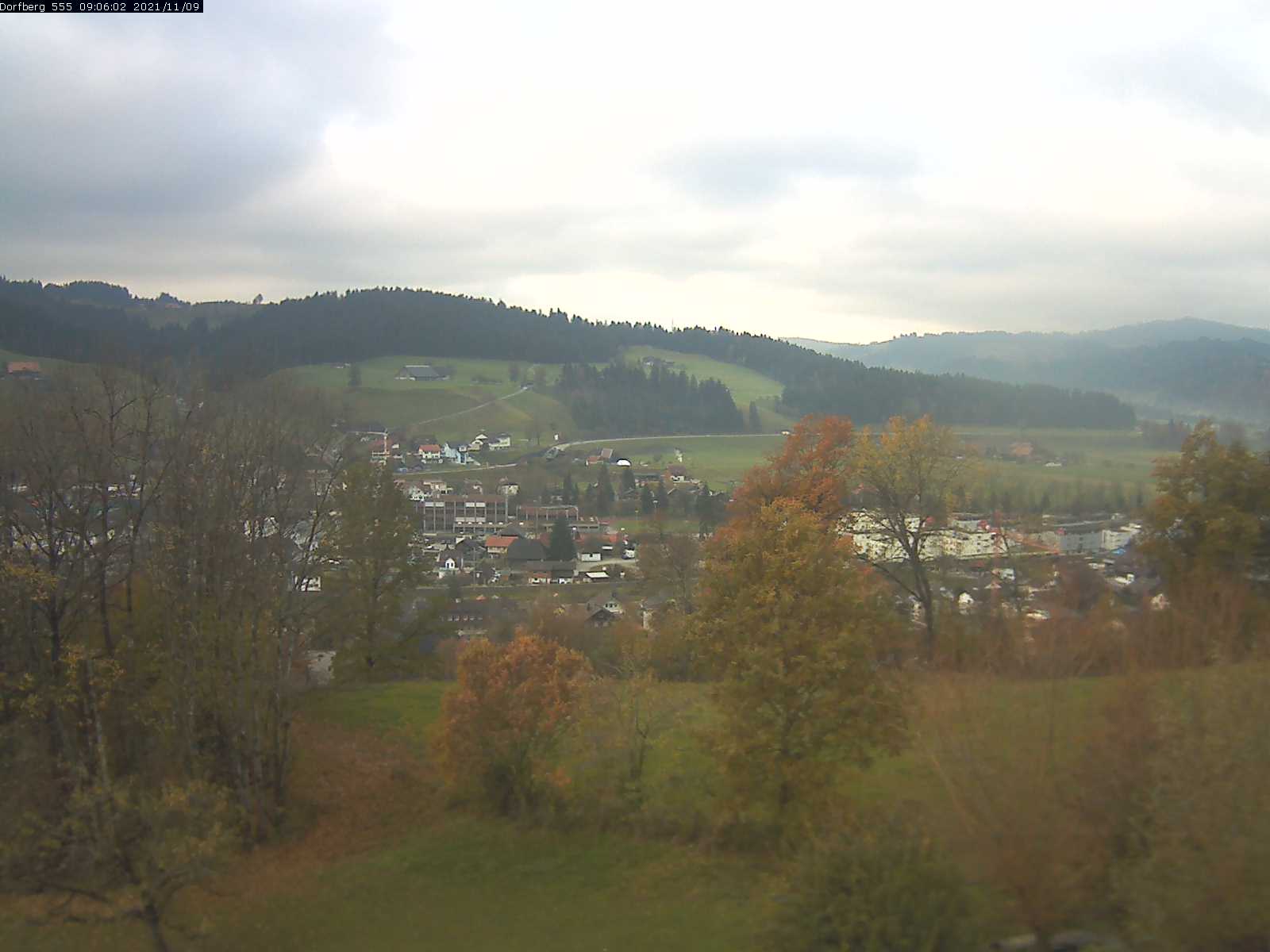 Webcam-Bild: Aussicht vom Dorfberg in Langnau 20211109-090601