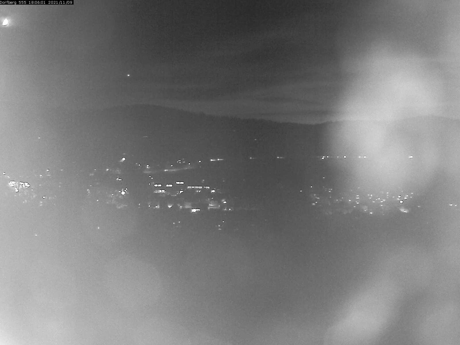 Webcam-Bild: Aussicht vom Dorfberg in Langnau 20211109-180601