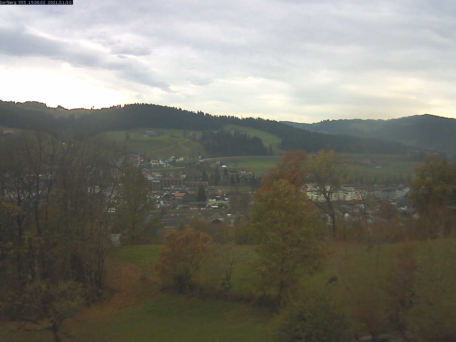 Webcam-Bild: Aussicht vom Dorfberg in Langnau 20211110-150601