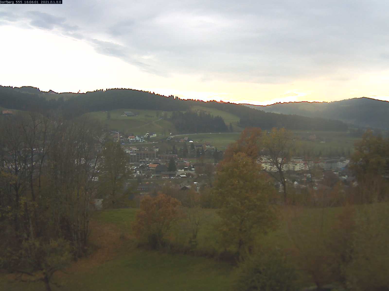 Webcam-Bild: Aussicht vom Dorfberg in Langnau 20211110-160601