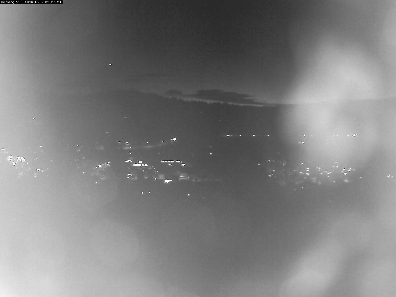 Webcam-Bild: Aussicht vom Dorfberg in Langnau 20211110-180601