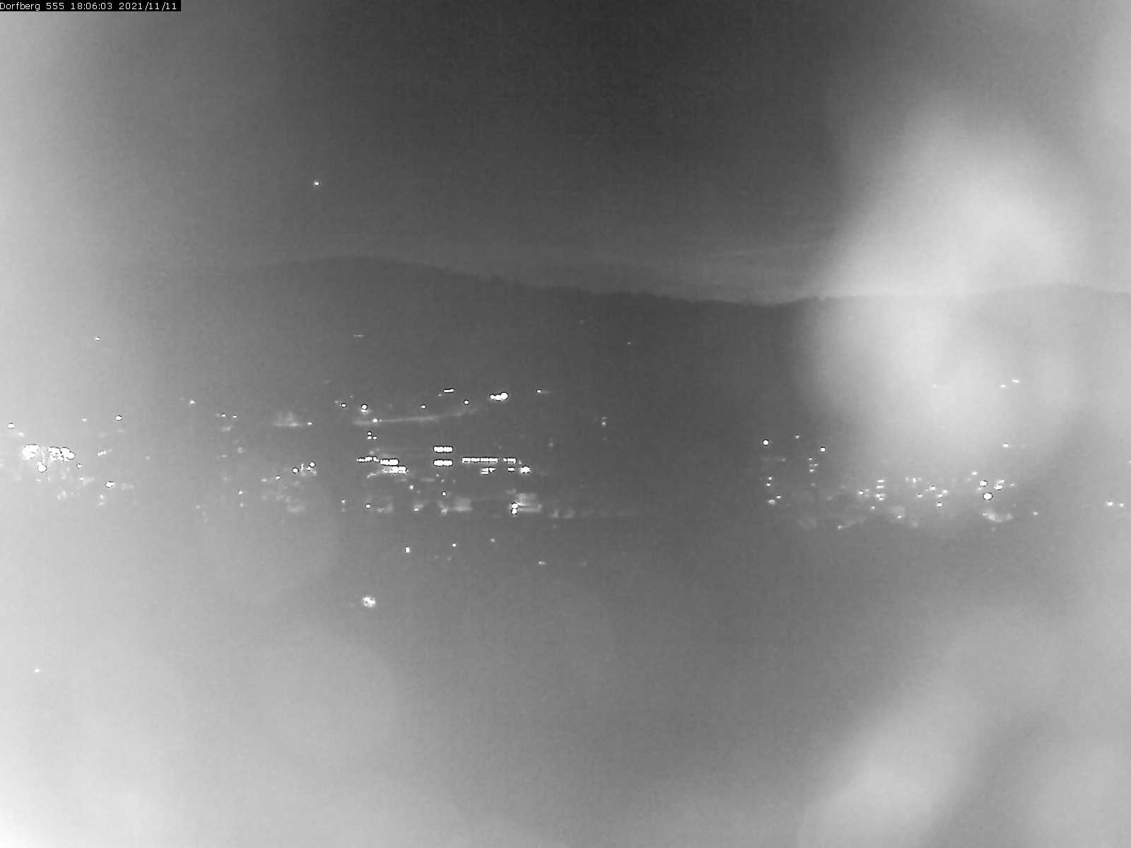 Webcam-Bild: Aussicht vom Dorfberg in Langnau 20211111-180601