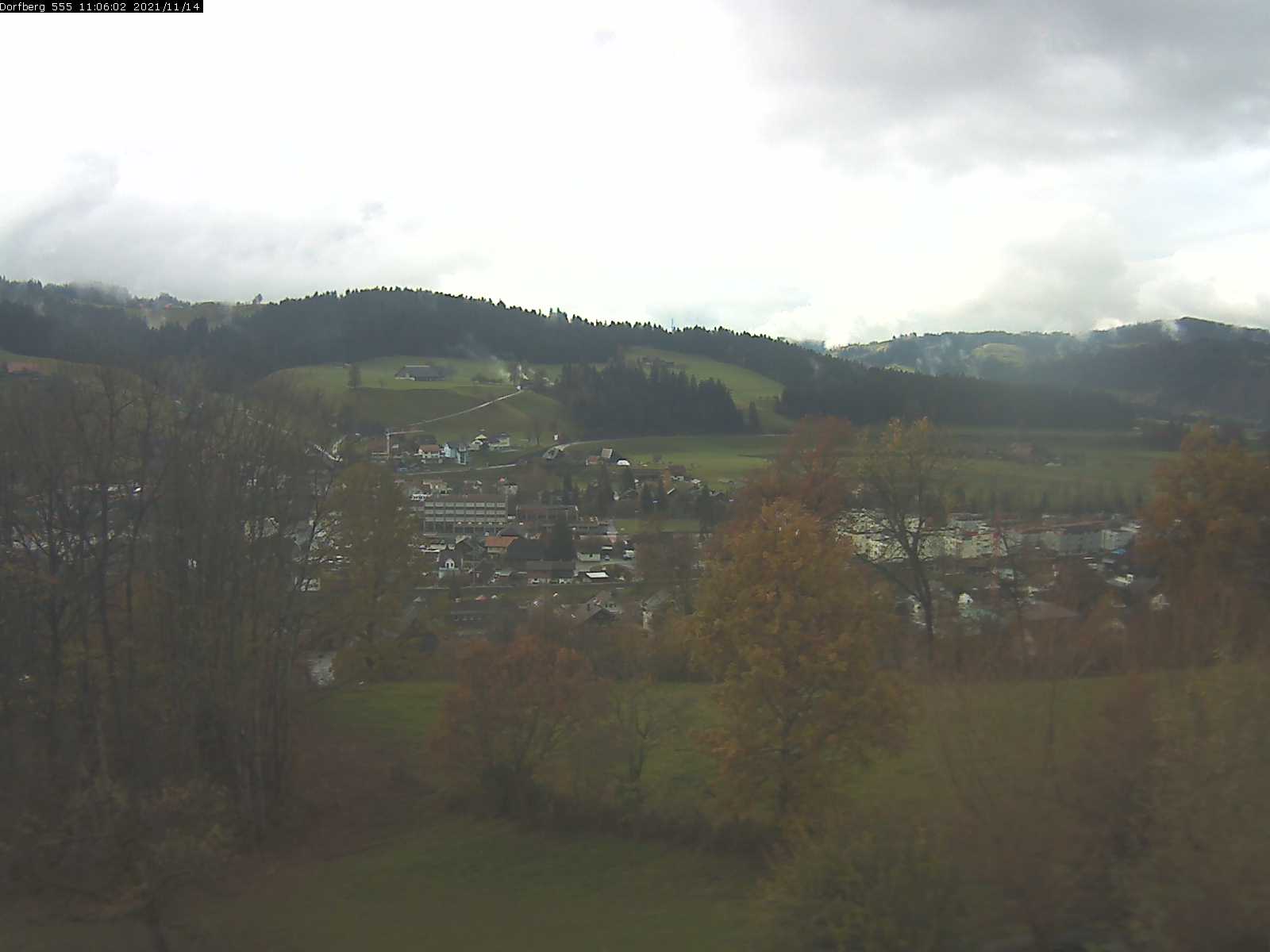 Webcam-Bild: Aussicht vom Dorfberg in Langnau 20211114-110601