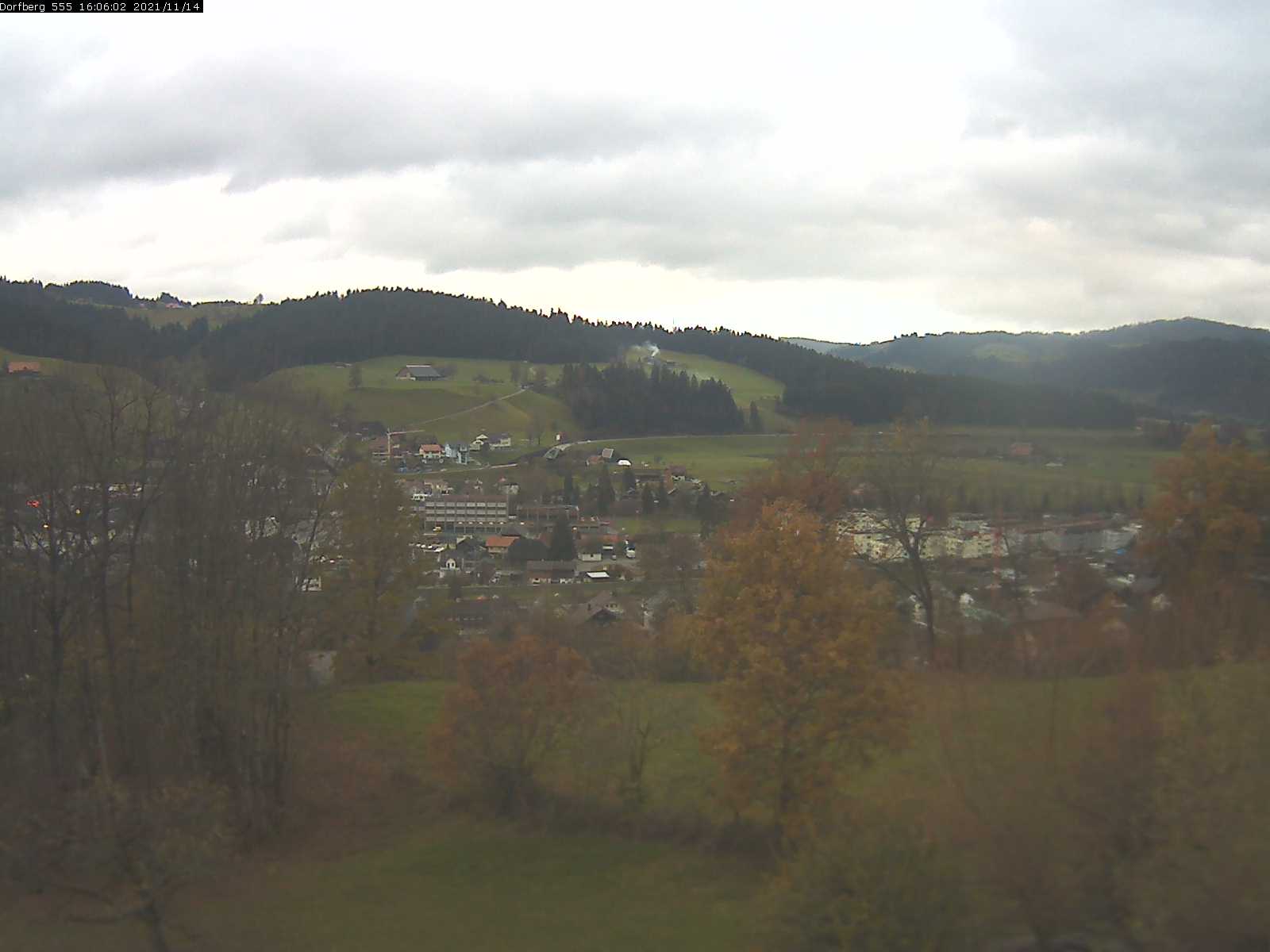 Webcam-Bild: Aussicht vom Dorfberg in Langnau 20211114-160601