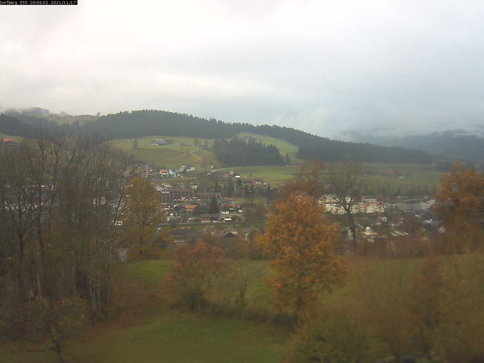 Webcam-Bild: Aussicht vom Dorfberg in Langnau 20211117-090601