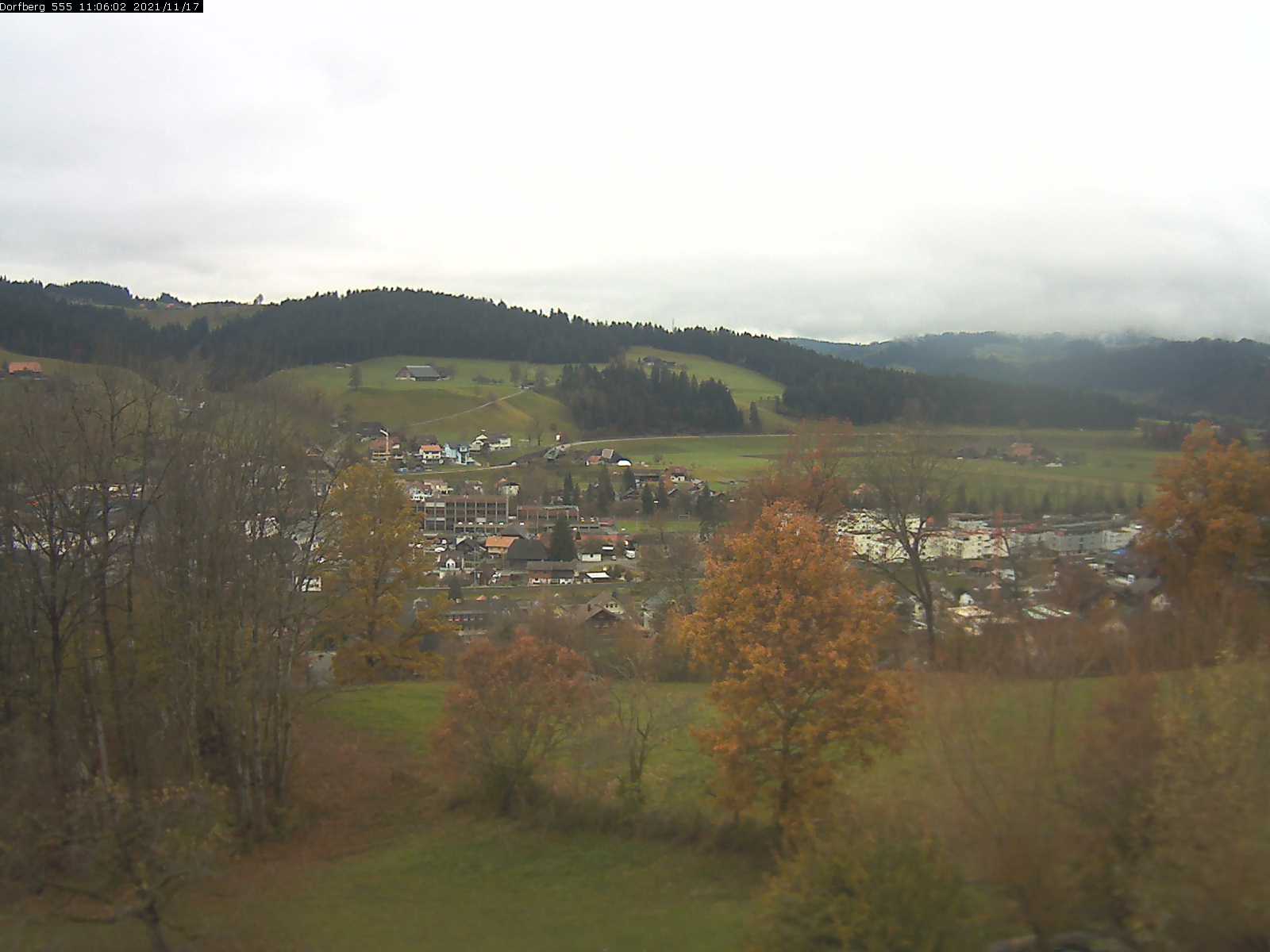 Webcam-Bild: Aussicht vom Dorfberg in Langnau 20211117-110601
