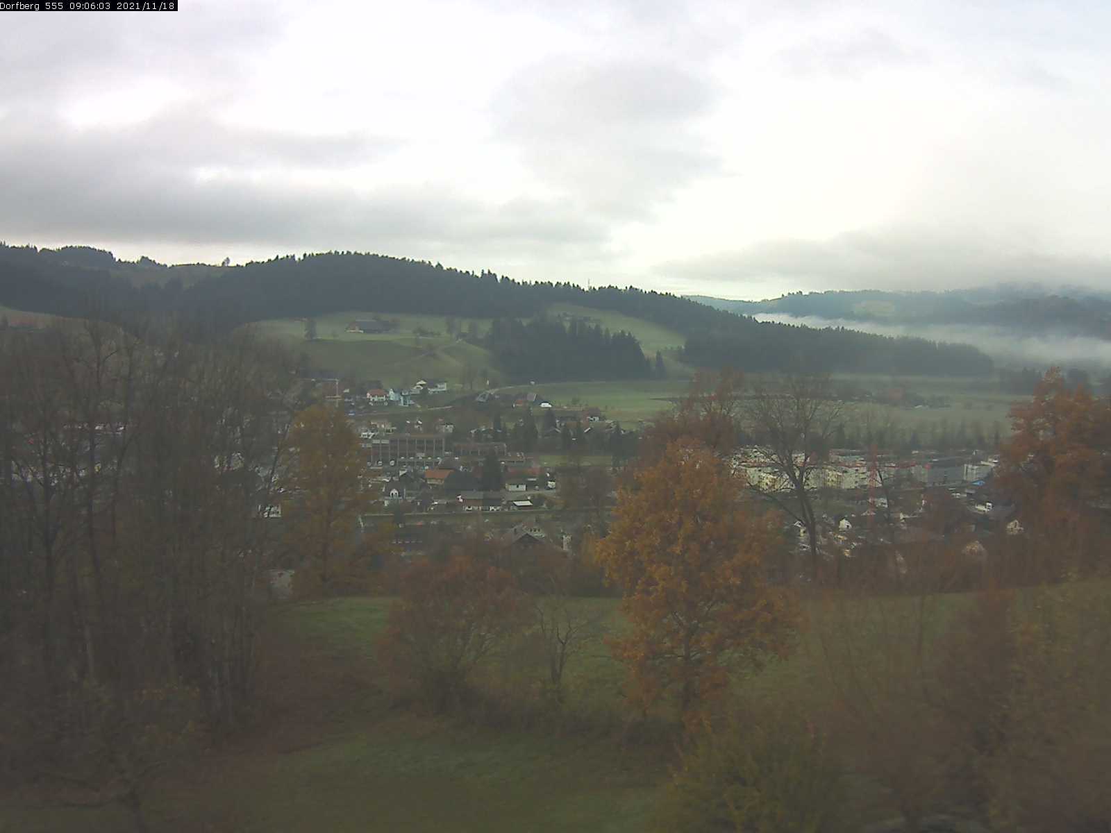 Webcam-Bild: Aussicht vom Dorfberg in Langnau 20211118-090601