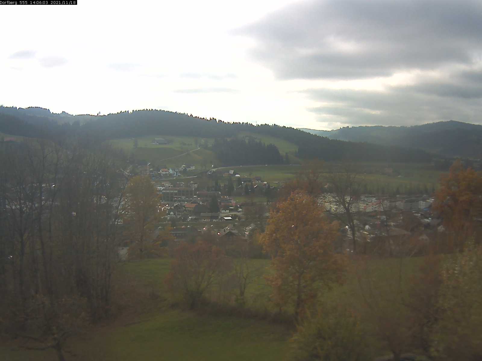 Webcam-Bild: Aussicht vom Dorfberg in Langnau 20211118-140601