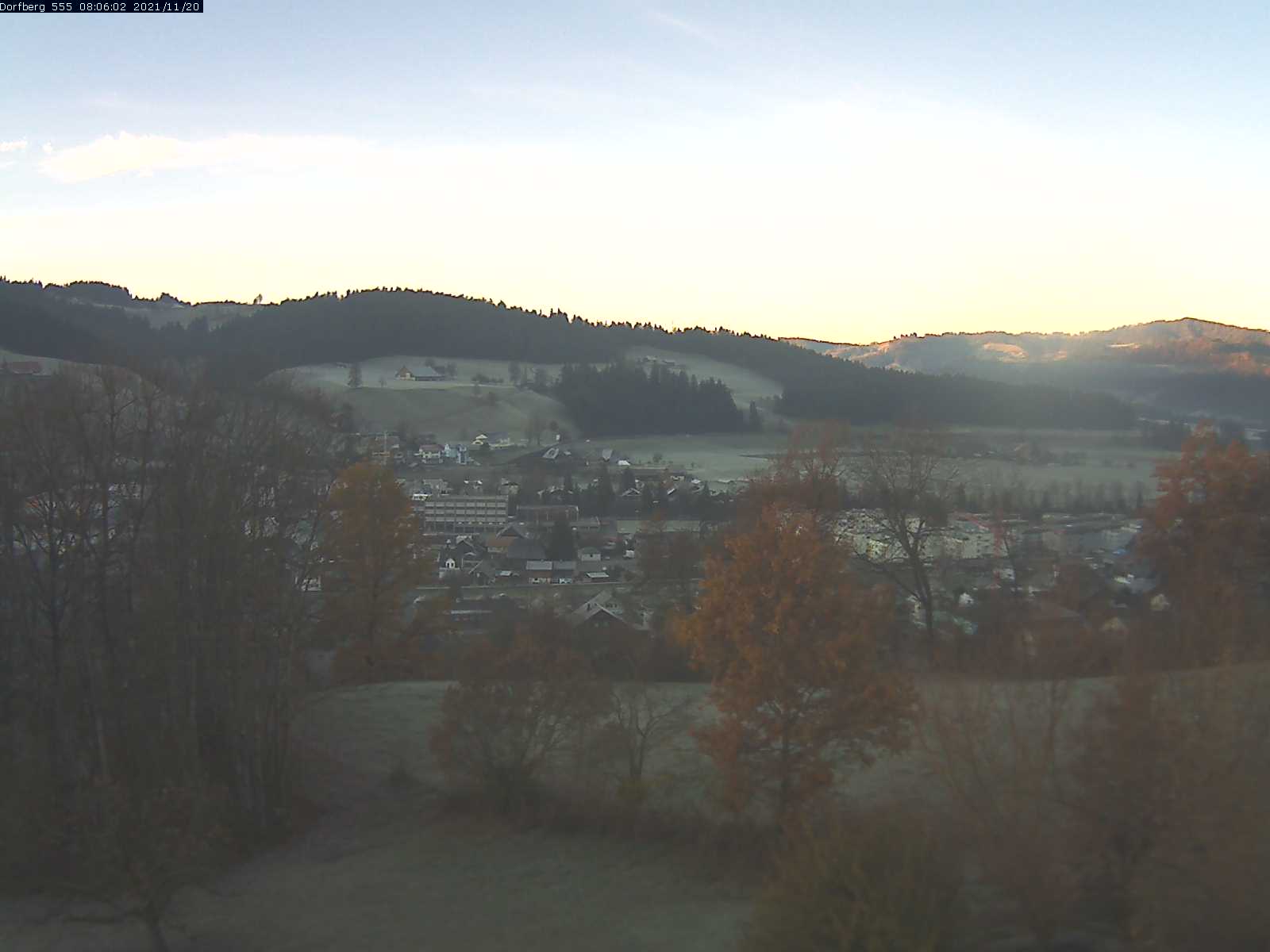 Webcam-Bild: Aussicht vom Dorfberg in Langnau 20211120-080601