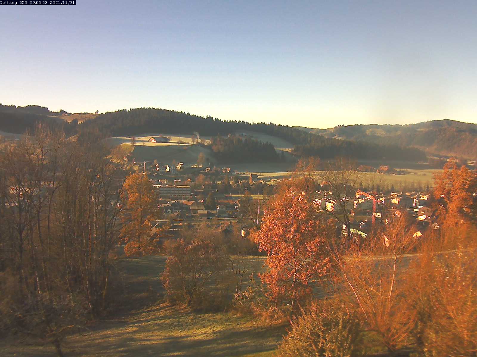 Webcam-Bild: Aussicht vom Dorfberg in Langnau 20211121-090601