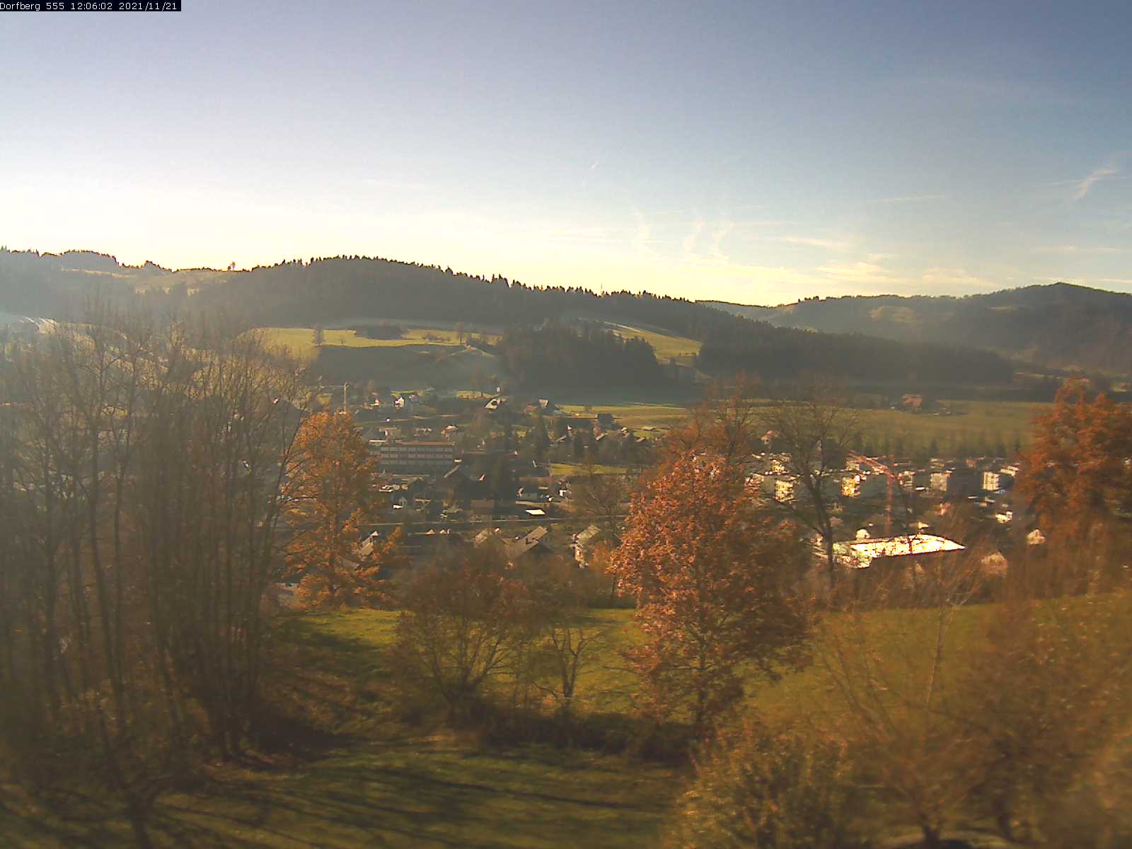 Webcam-Bild: Aussicht vom Dorfberg in Langnau 20211121-120601