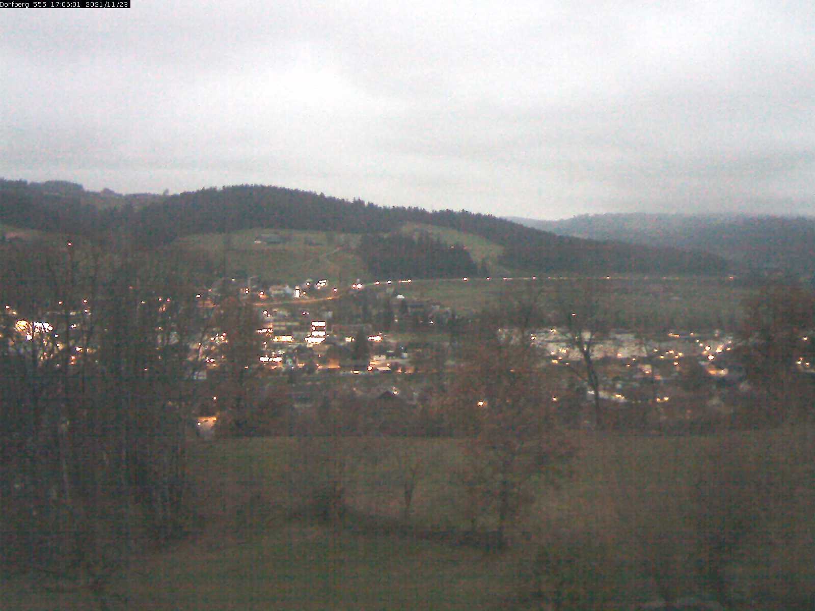 Webcam-Bild: Aussicht vom Dorfberg in Langnau 20211123-170601