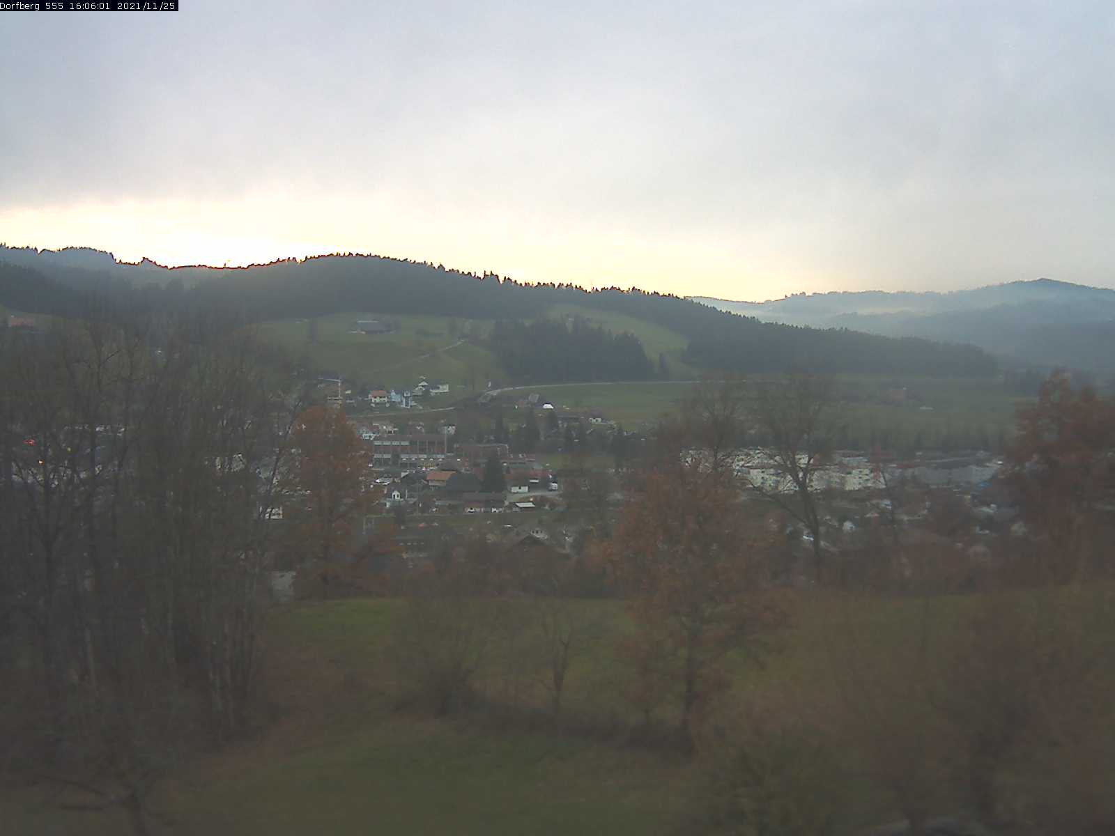 Webcam-Bild: Aussicht vom Dorfberg in Langnau 20211125-160601