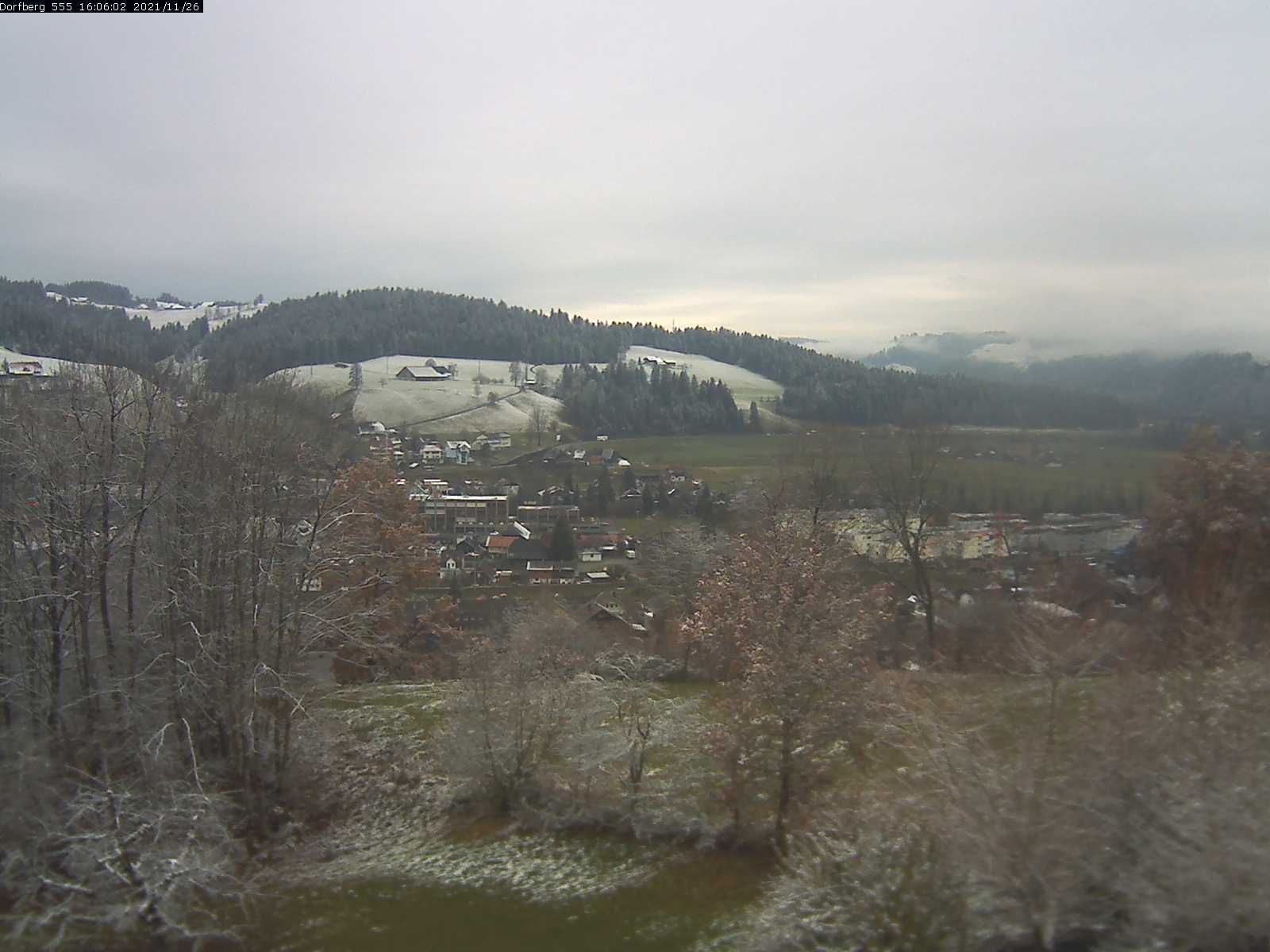 Webcam-Bild: Aussicht vom Dorfberg in Langnau 20211126-160601