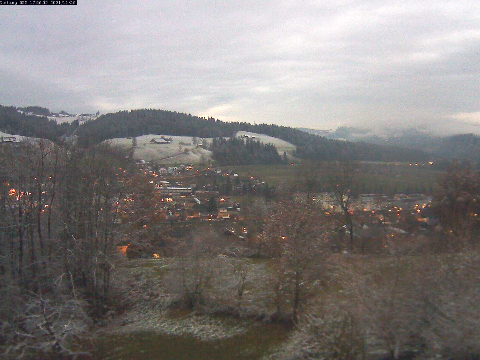 Webcam-Bild: Aussicht vom Dorfberg in Langnau 20211126-170601