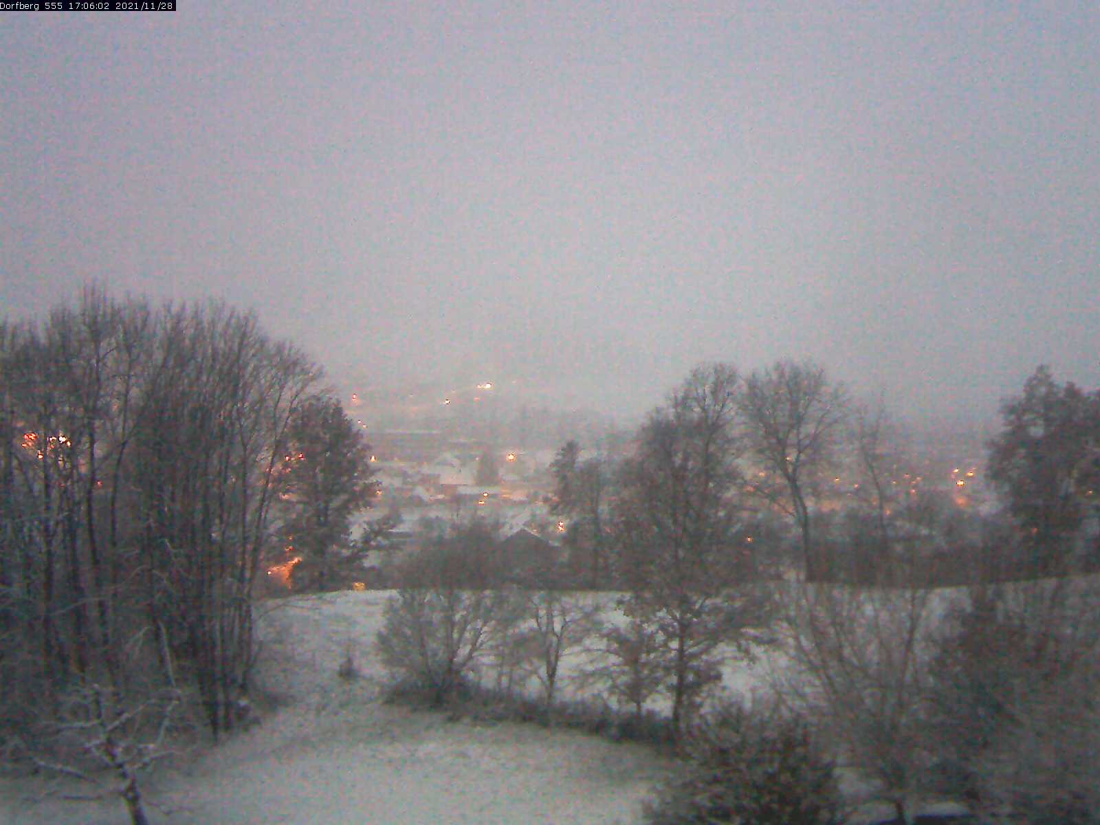 Webcam-Bild: Aussicht vom Dorfberg in Langnau 20211128-170601