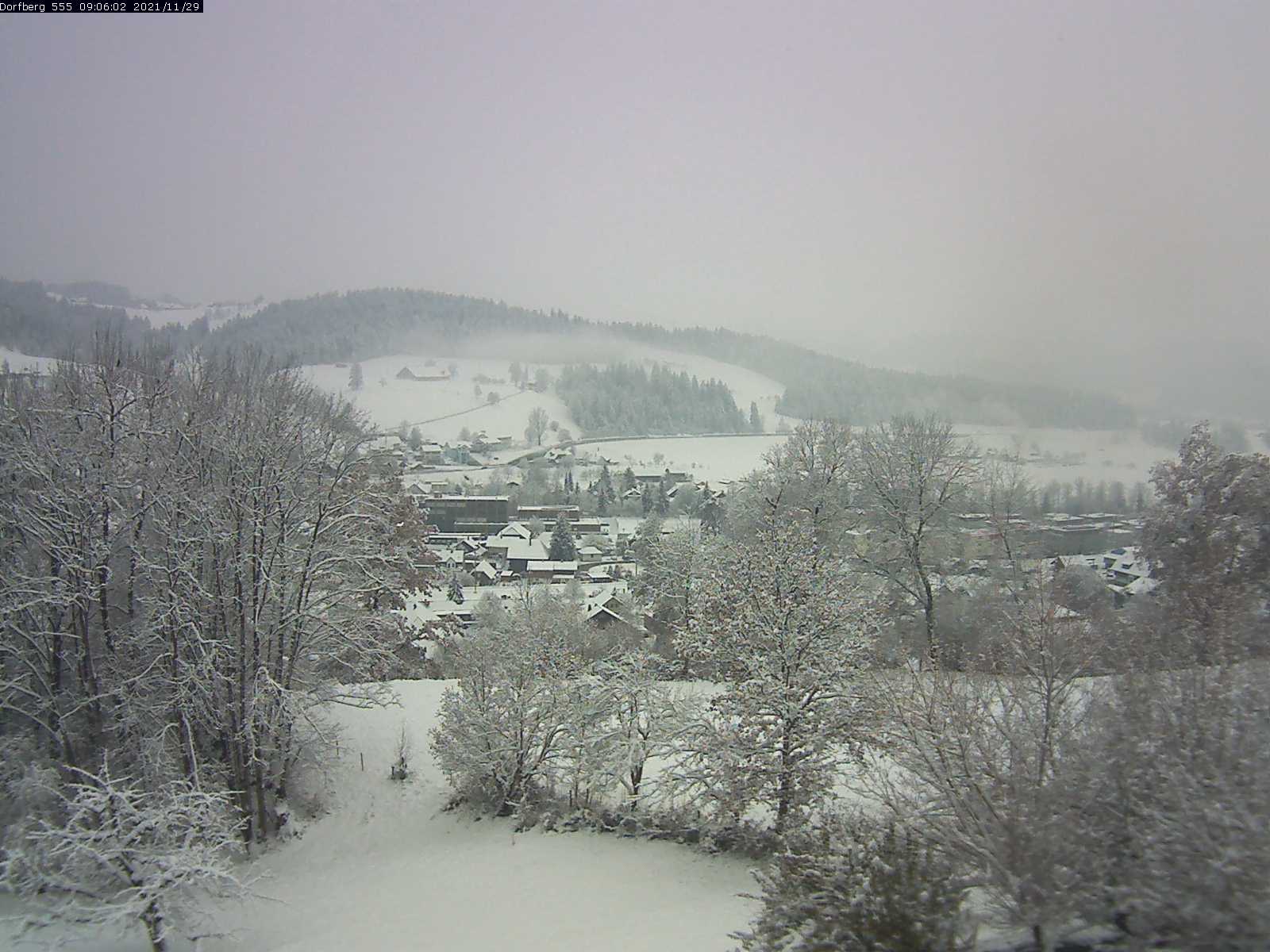 Webcam-Bild: Aussicht vom Dorfberg in Langnau 20211129-090601