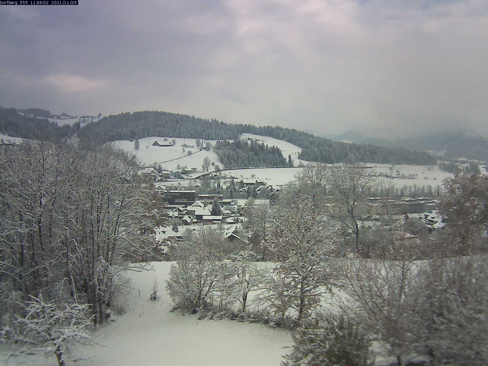Webcam-Bild: Aussicht vom Dorfberg in Langnau 20211129-110601