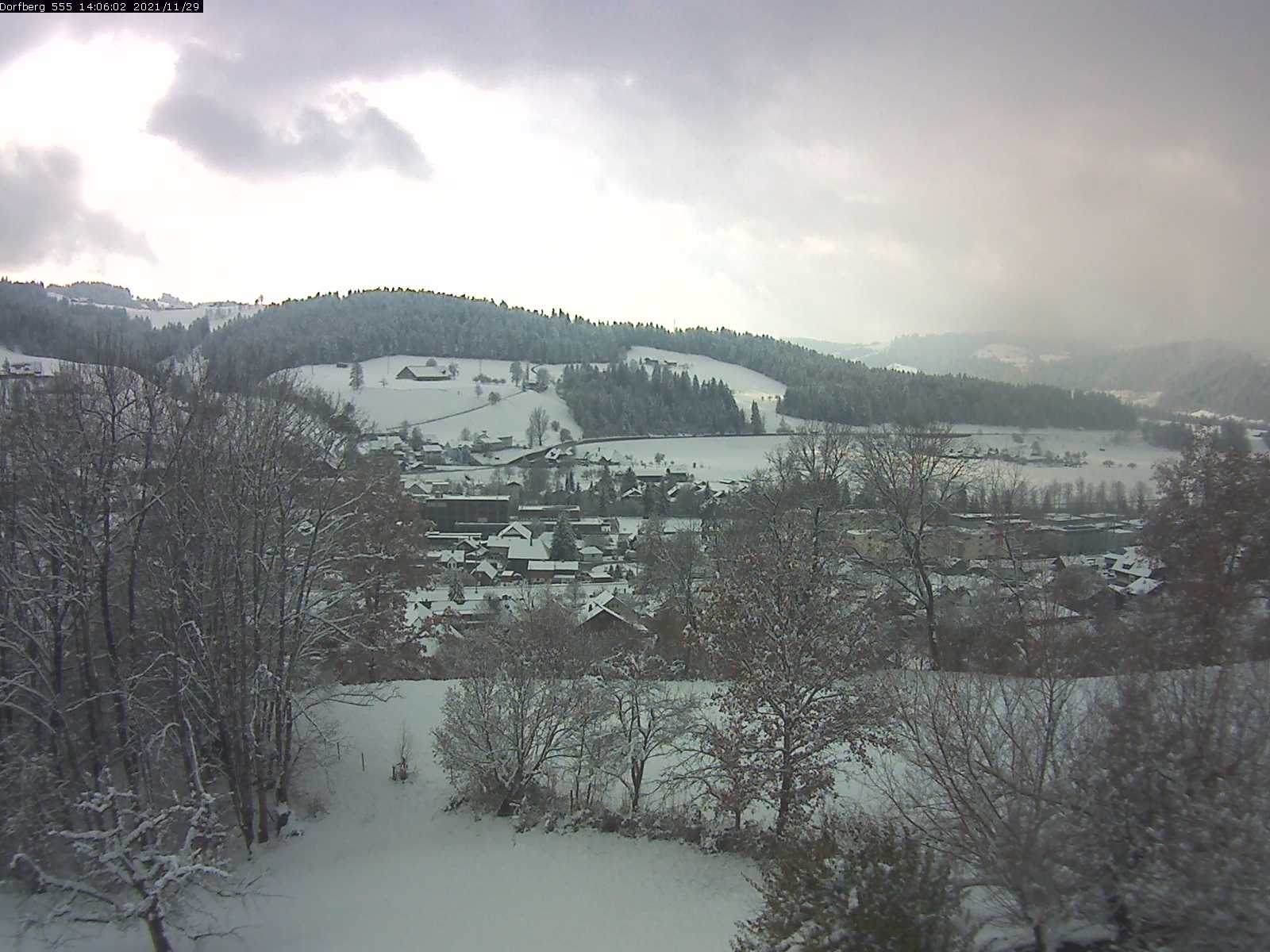 Webcam-Bild: Aussicht vom Dorfberg in Langnau 20211129-140601