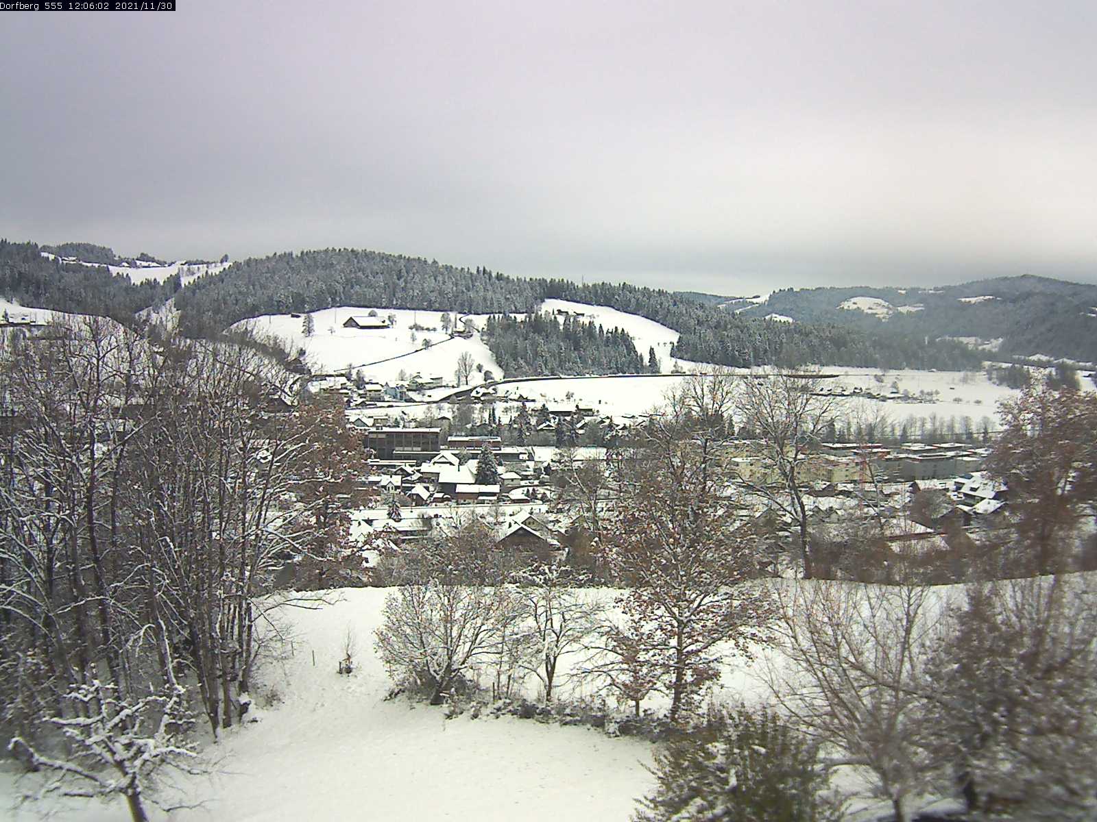 Webcam-Bild: Aussicht vom Dorfberg in Langnau 20211130-120601