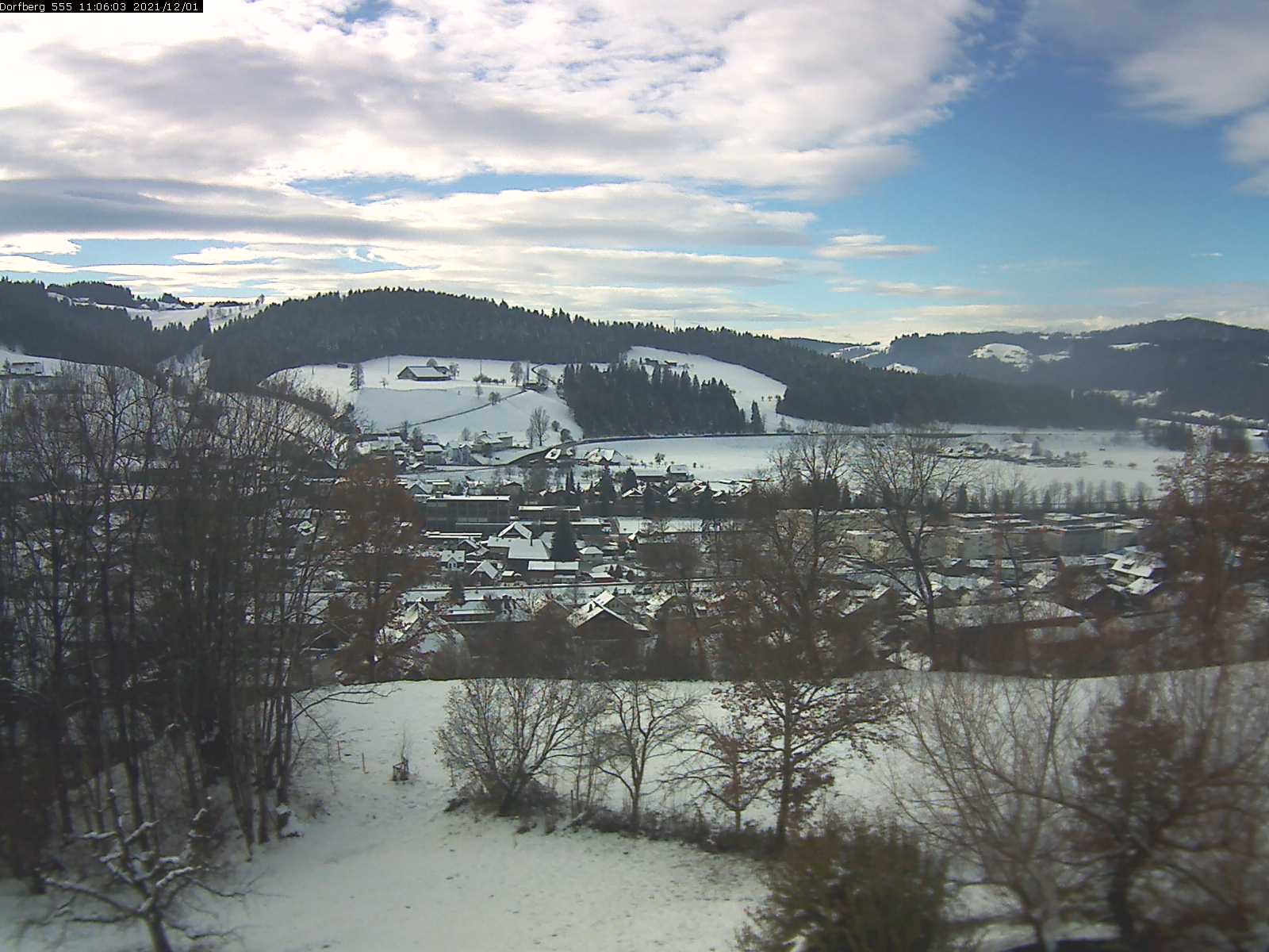 Webcam-Bild: Aussicht vom Dorfberg in Langnau 20211201-110601