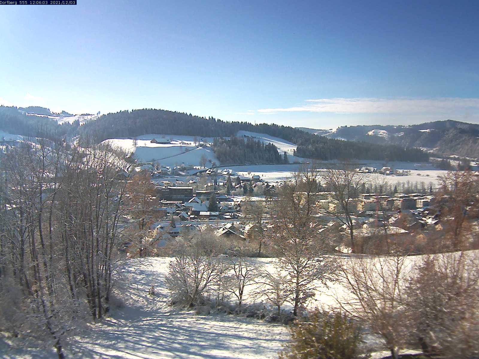 Webcam-Bild: Aussicht vom Dorfberg in Langnau 20211203-120601