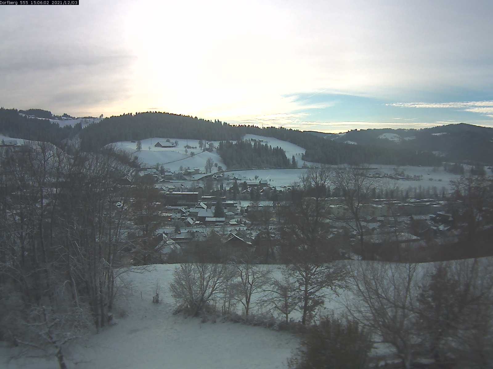 Webcam-Bild: Aussicht vom Dorfberg in Langnau 20211203-150601