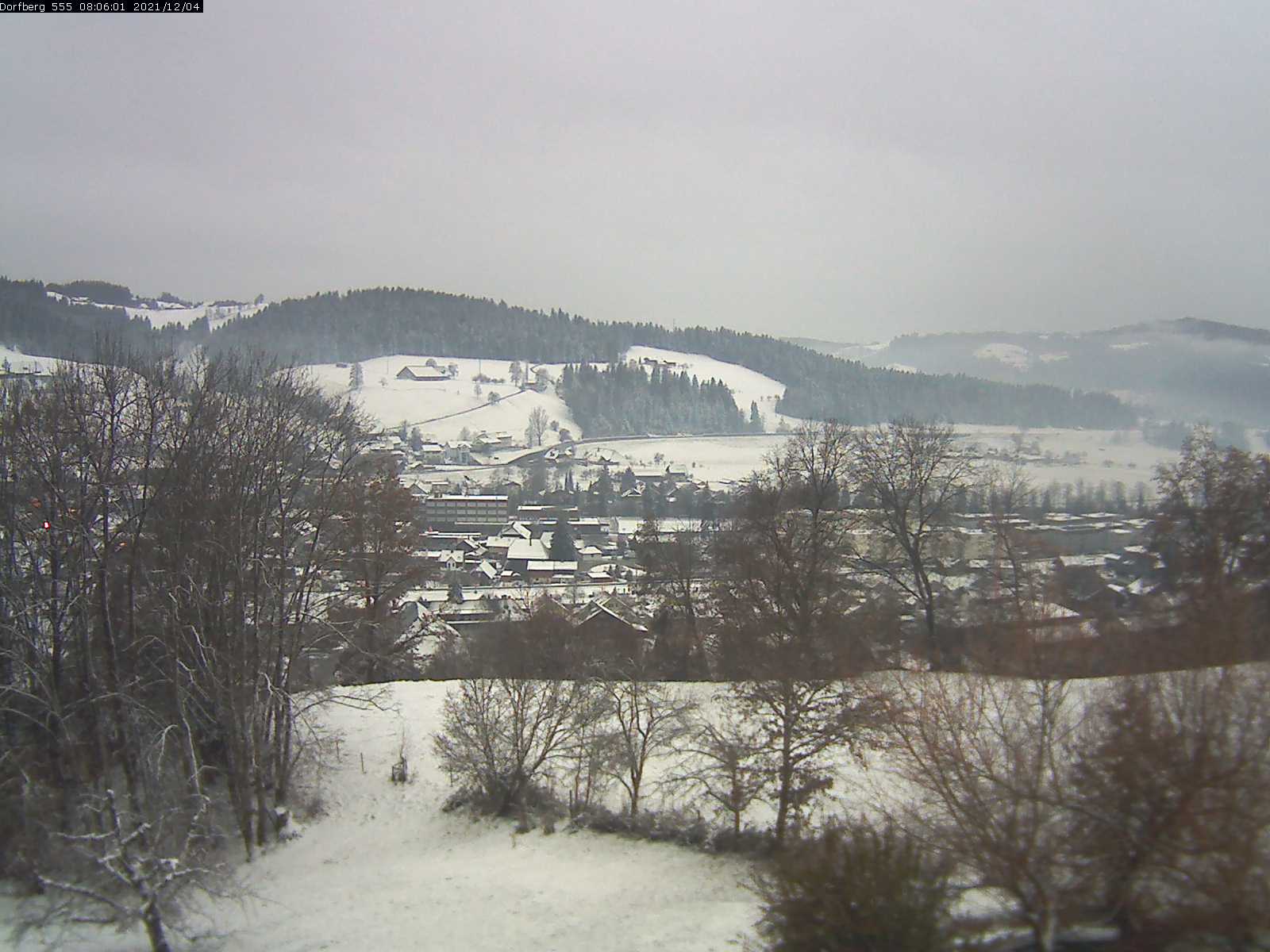 Webcam-Bild: Aussicht vom Dorfberg in Langnau 20211204-080601