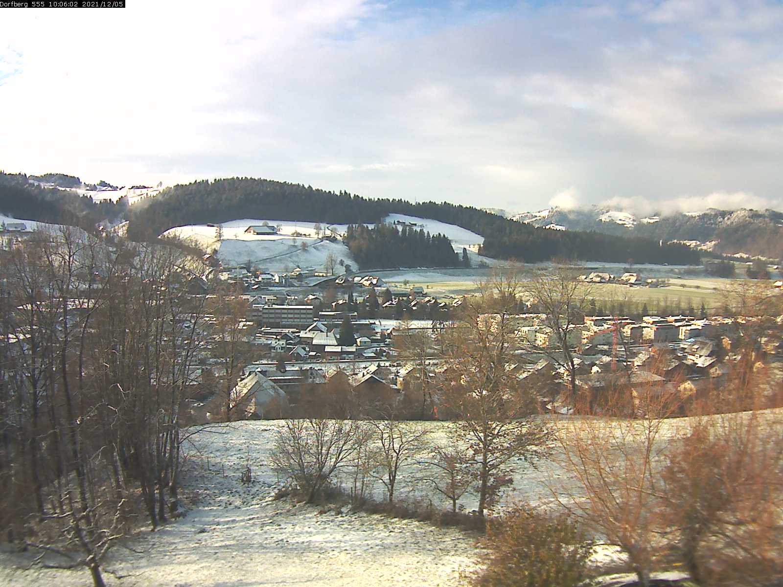 Webcam-Bild: Aussicht vom Dorfberg in Langnau 20211205-100601