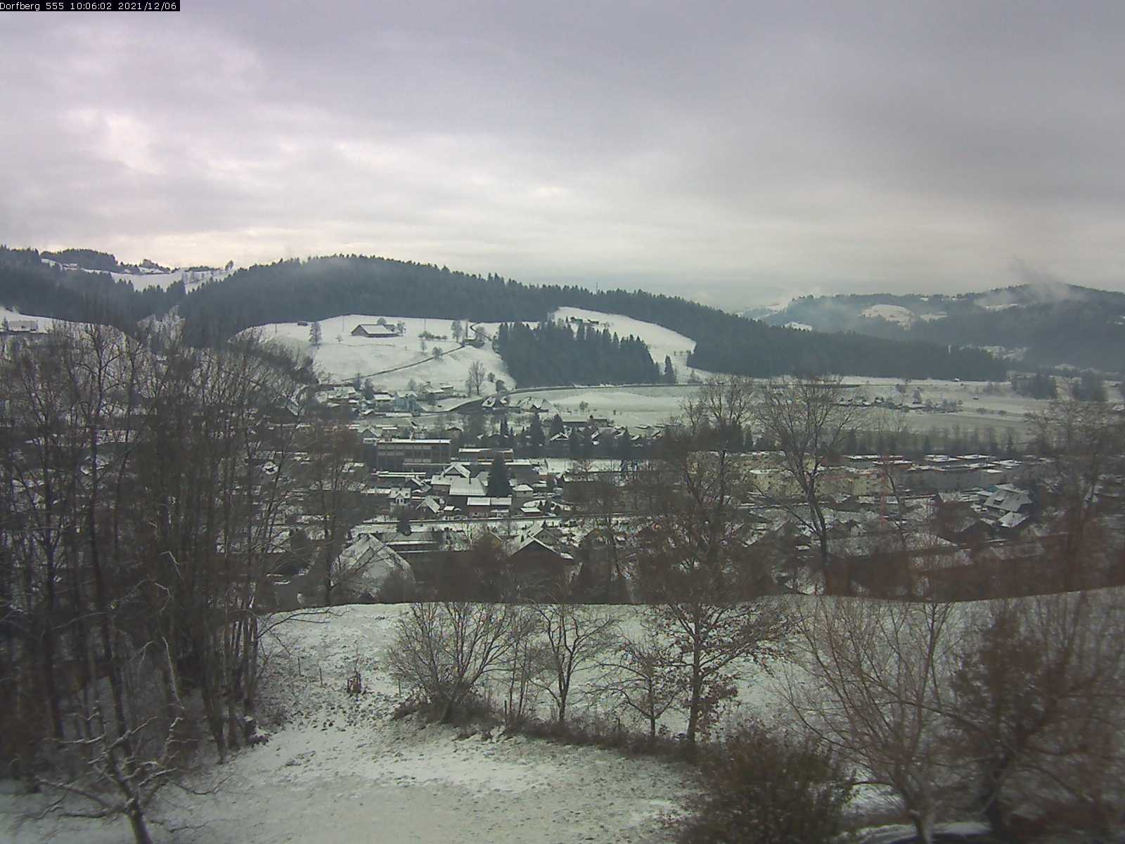 Webcam-Bild: Aussicht vom Dorfberg in Langnau 20211206-100601