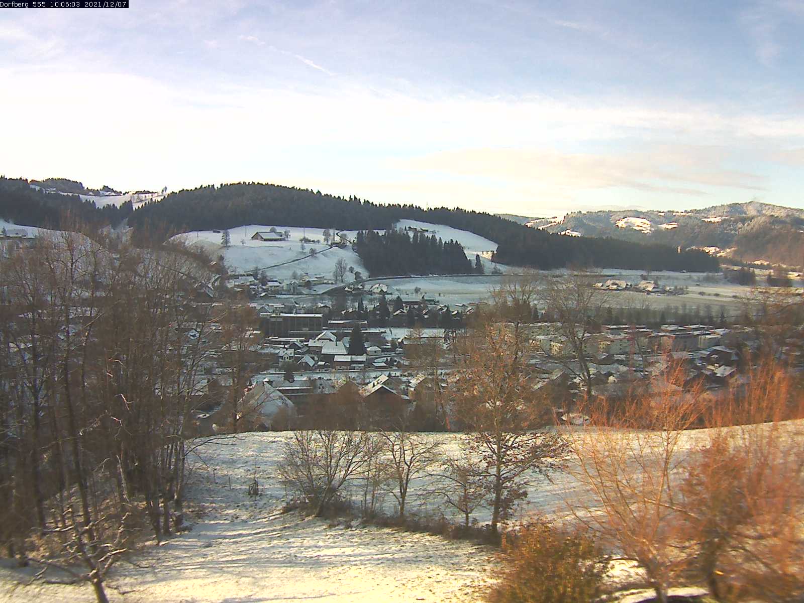 Webcam-Bild: Aussicht vom Dorfberg in Langnau 20211207-100601