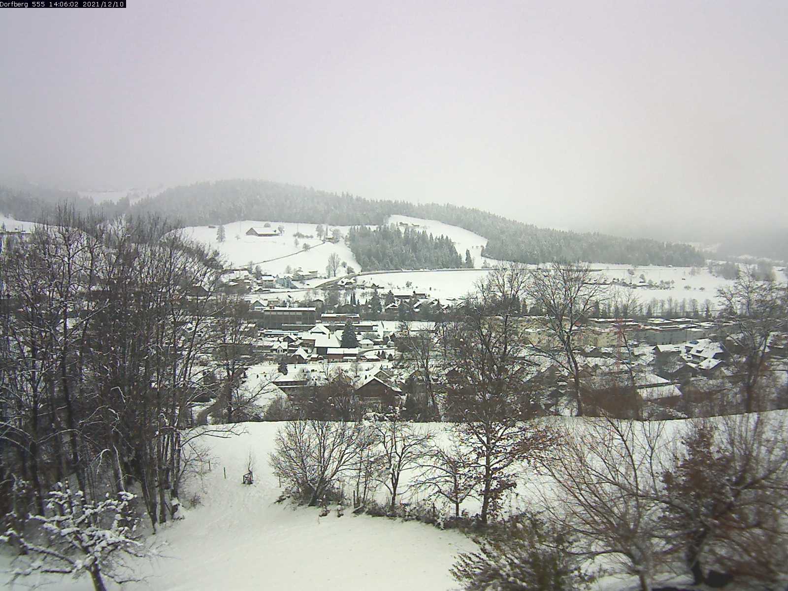 Webcam-Bild: Aussicht vom Dorfberg in Langnau 20211210-140601