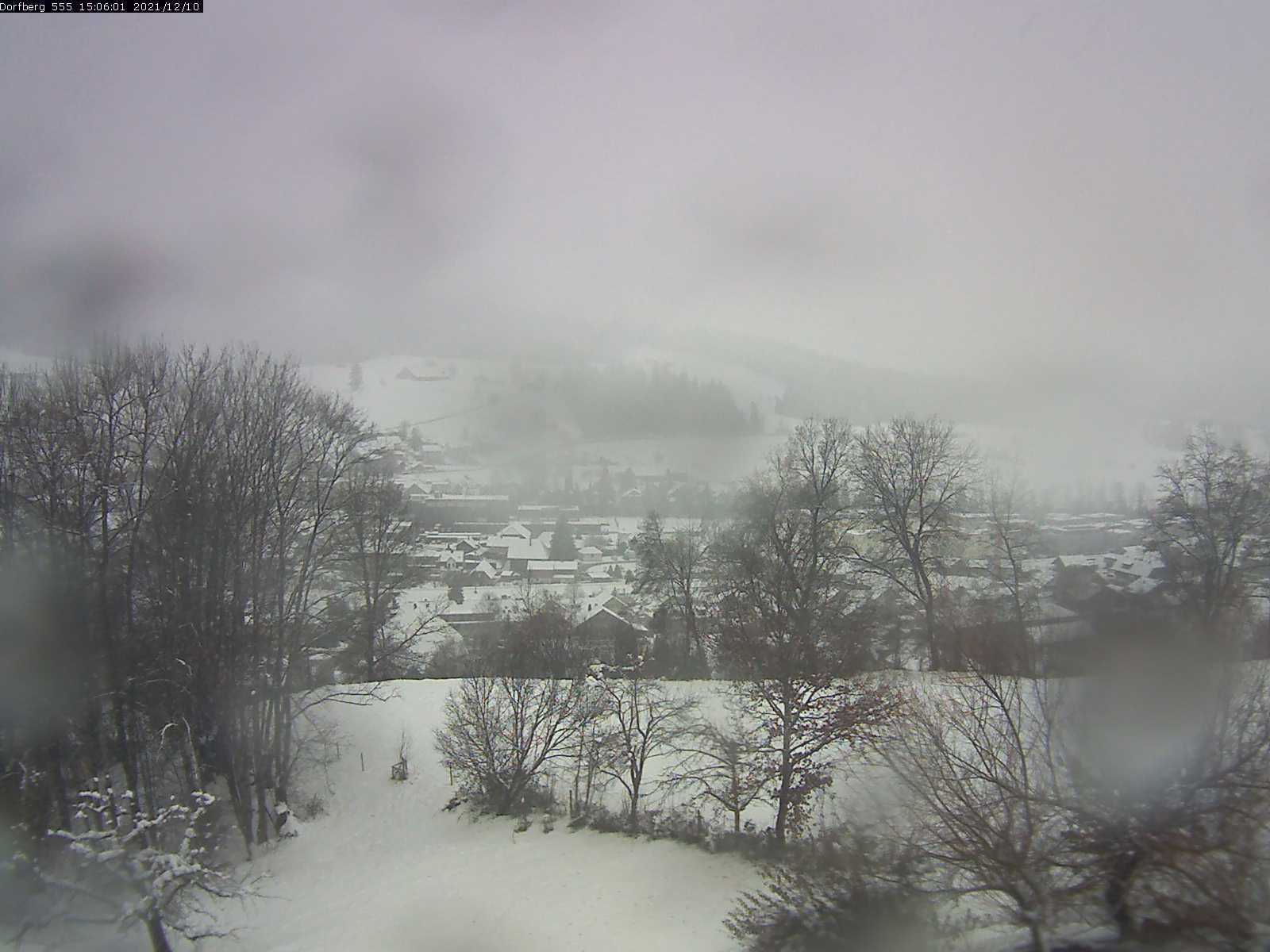 Webcam-Bild: Aussicht vom Dorfberg in Langnau 20211210-150601